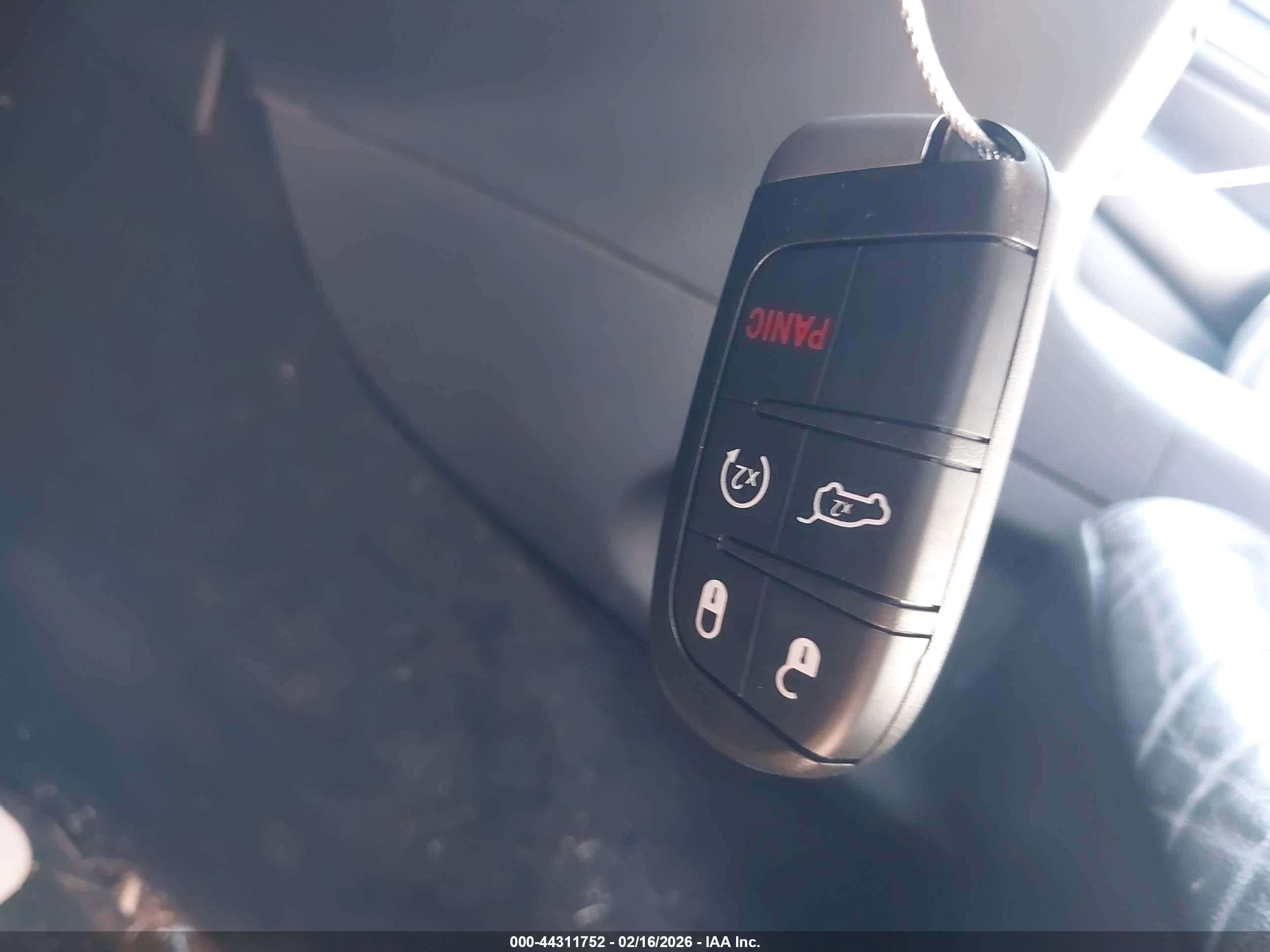 JEEP GRAND image 11