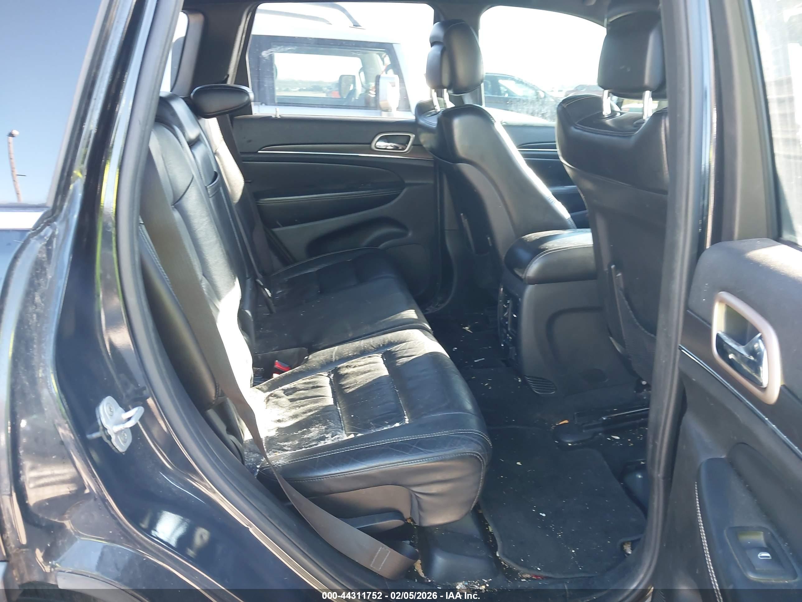 JEEP GRAND image 8