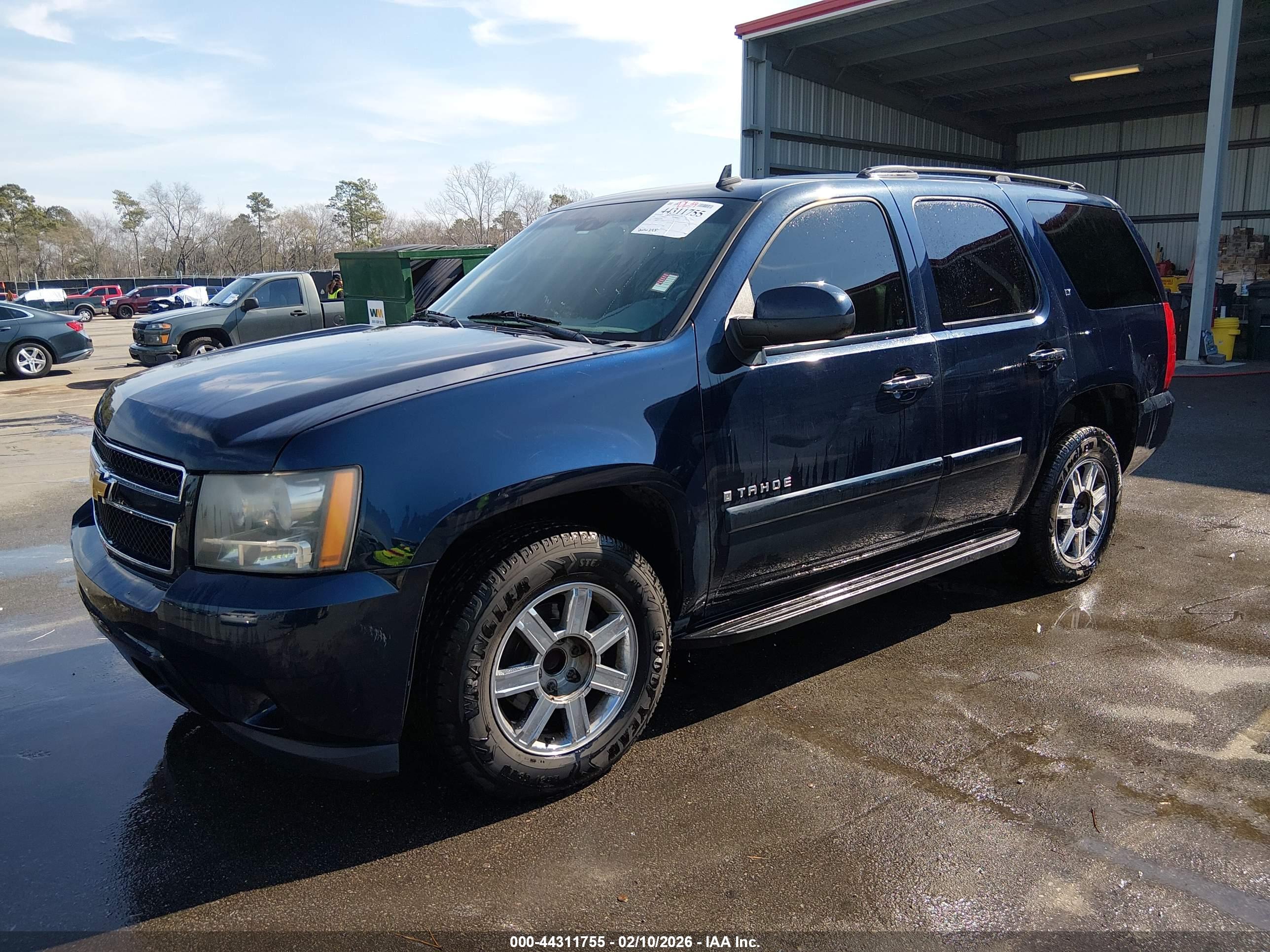 CHEVROLET TAHOE image 2