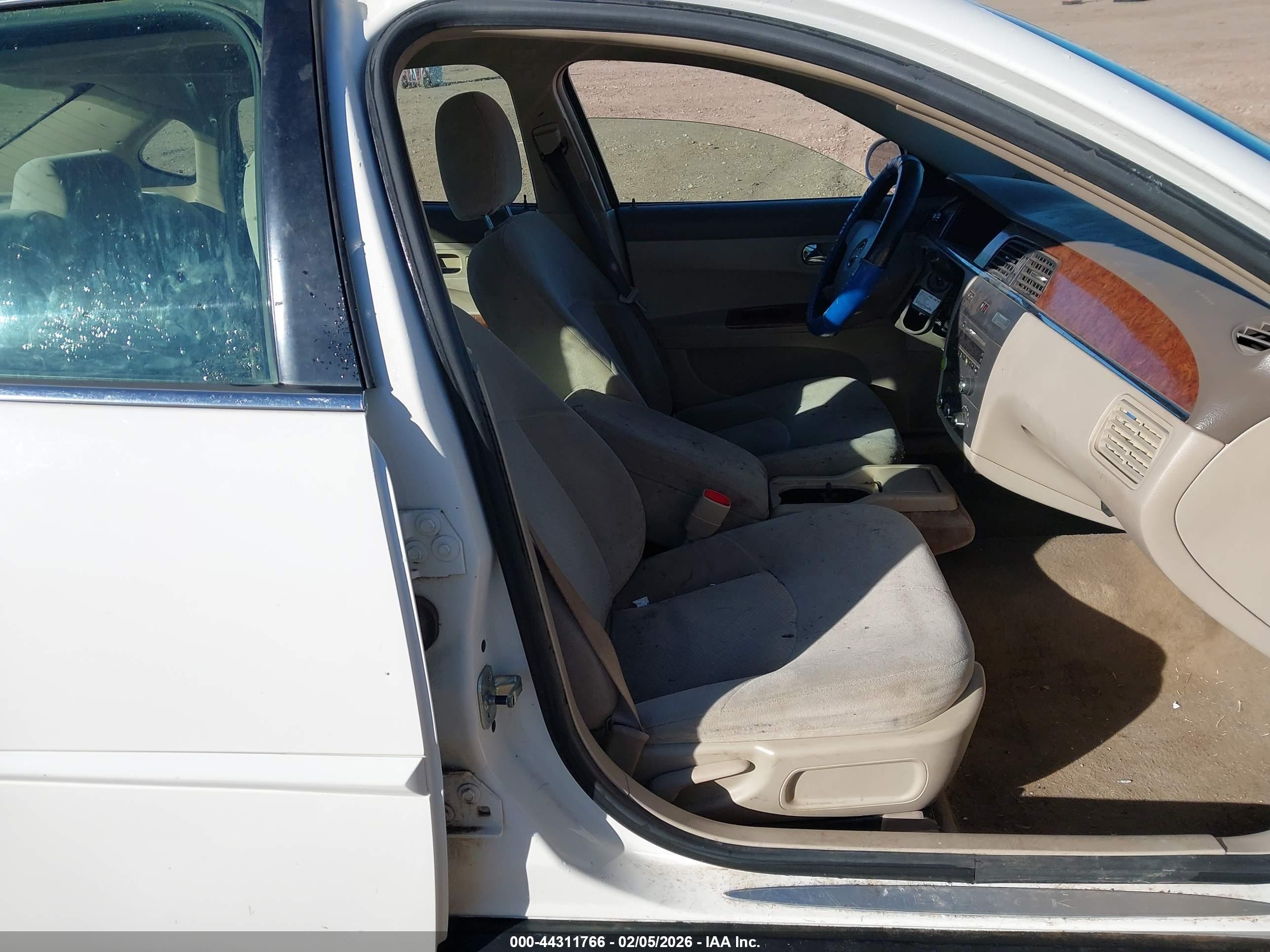 BUICK LACROSSE image 5