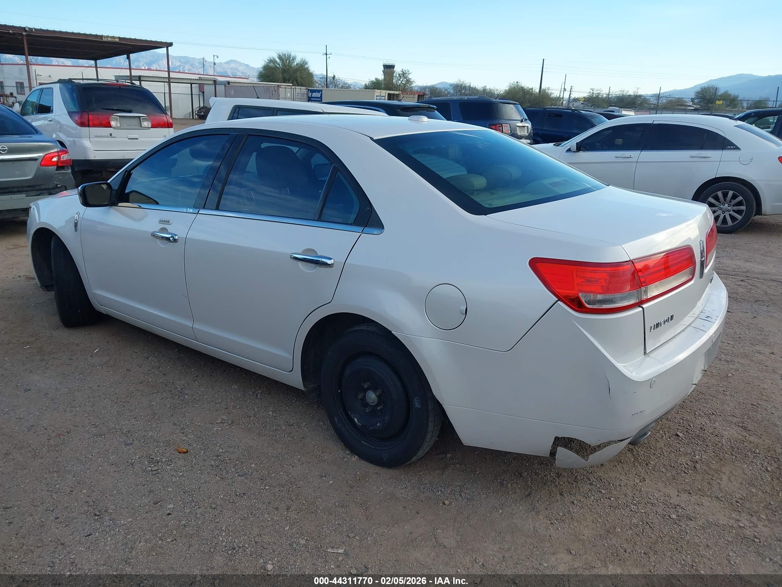 LINCOLN MKZ image 3