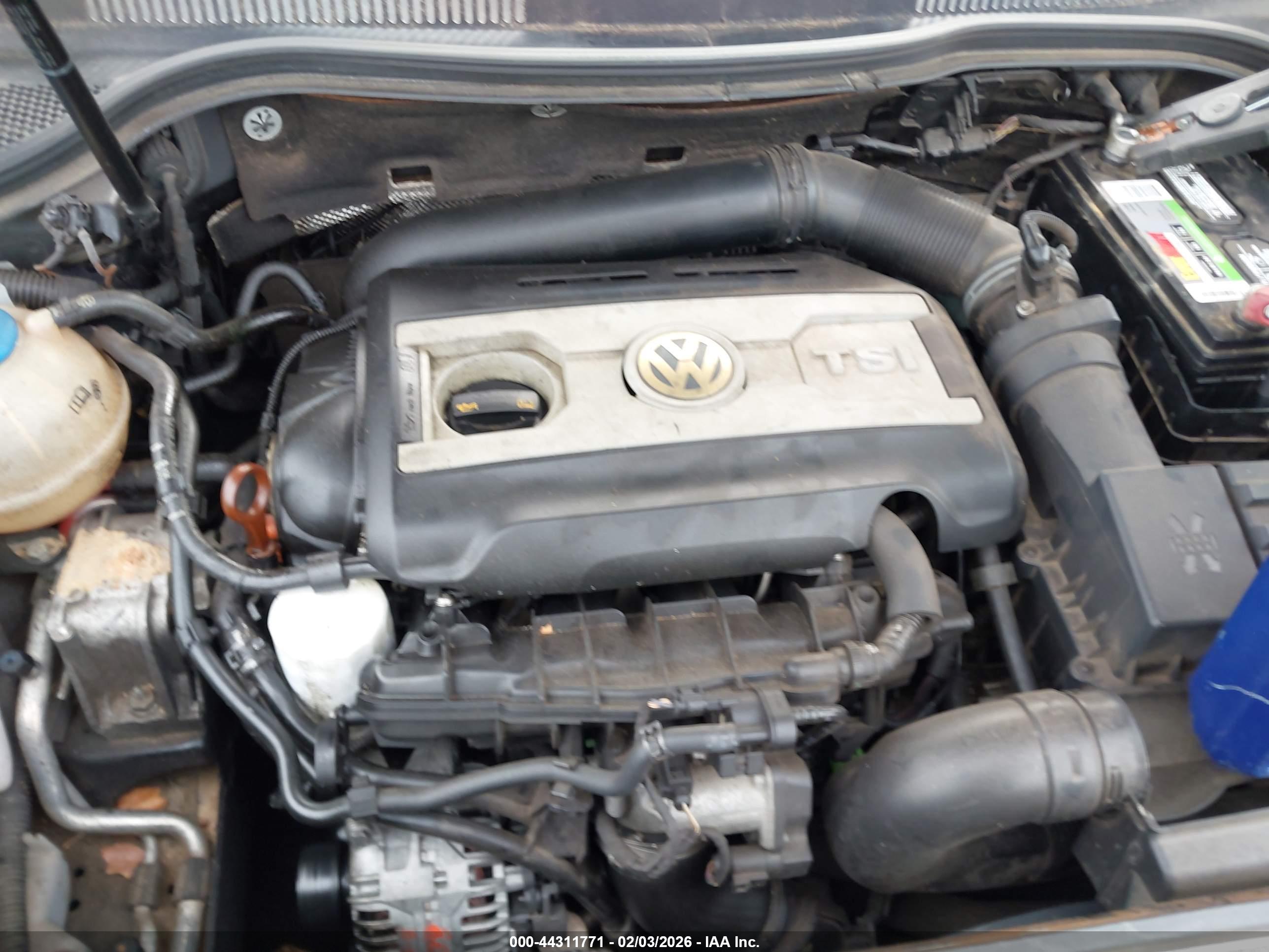 VOLKSWAGEN CC image 10