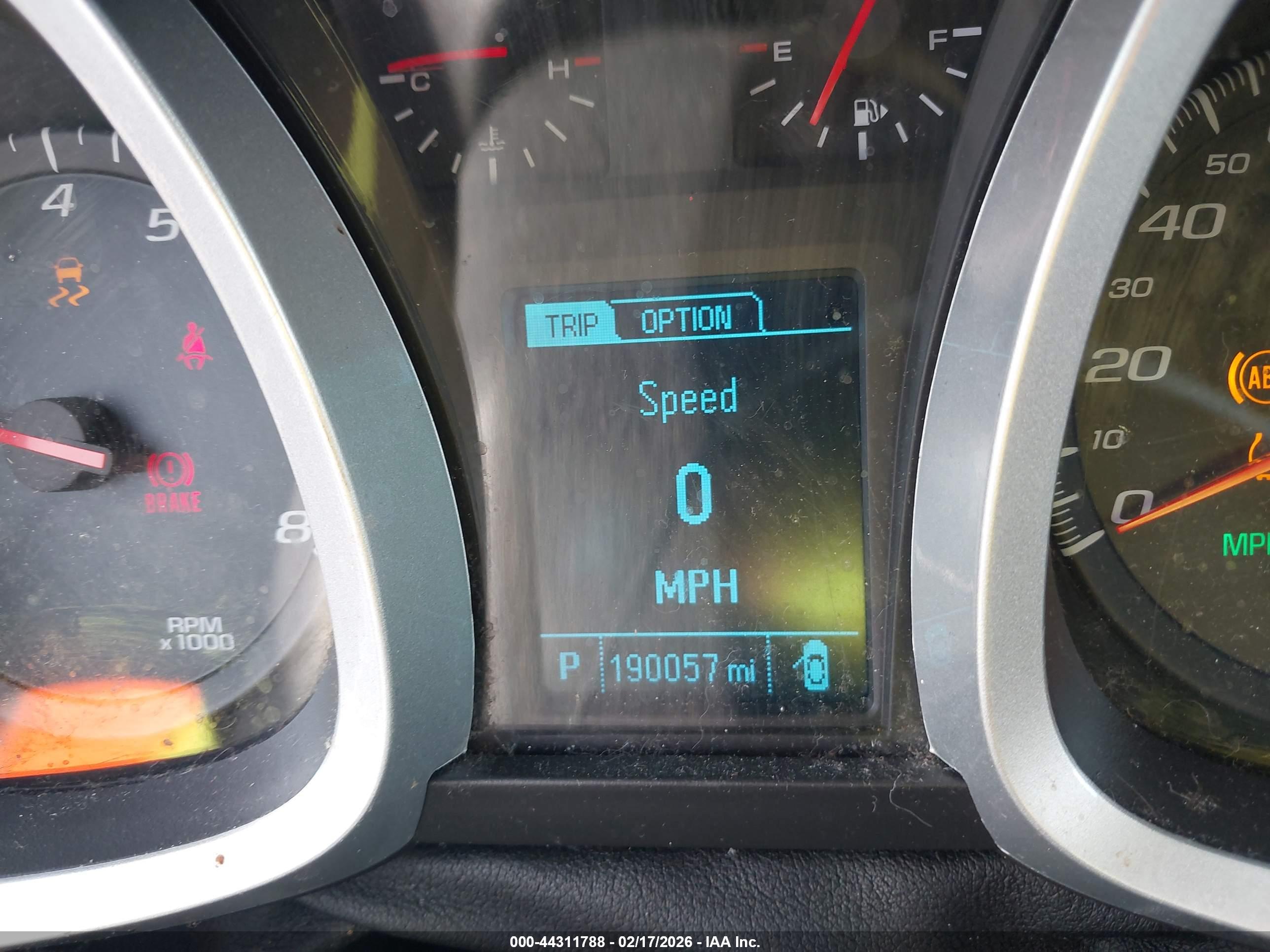 CHEVROLET EQUINOX image 7