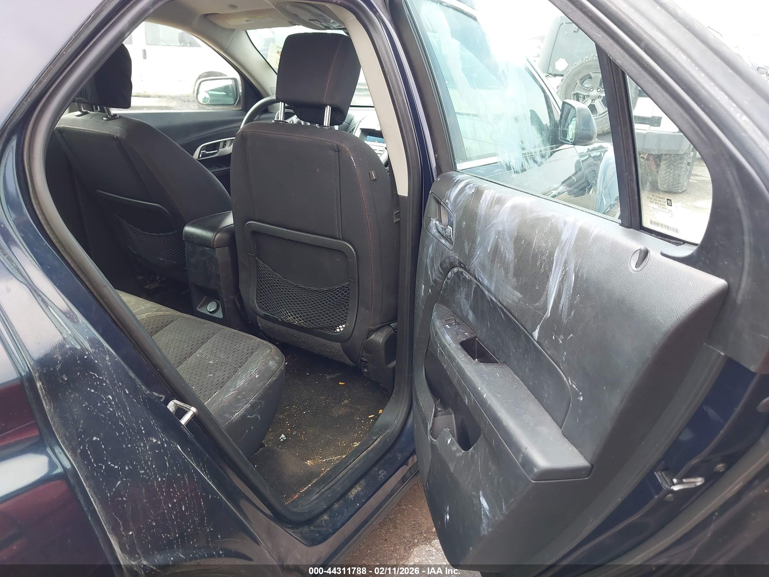 CHEVROLET EQUINOX image 8