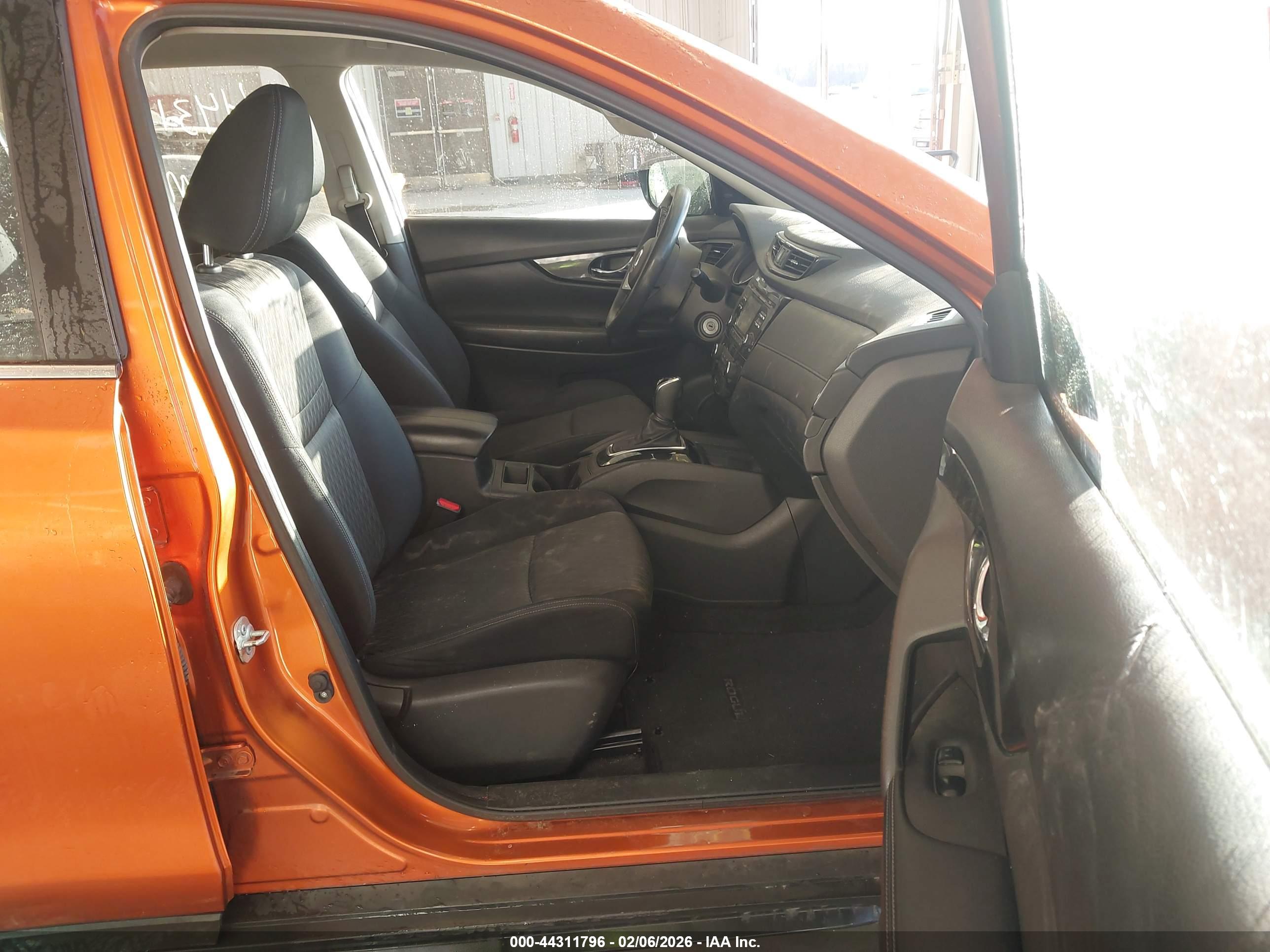 NISSAN ROGUE image 5