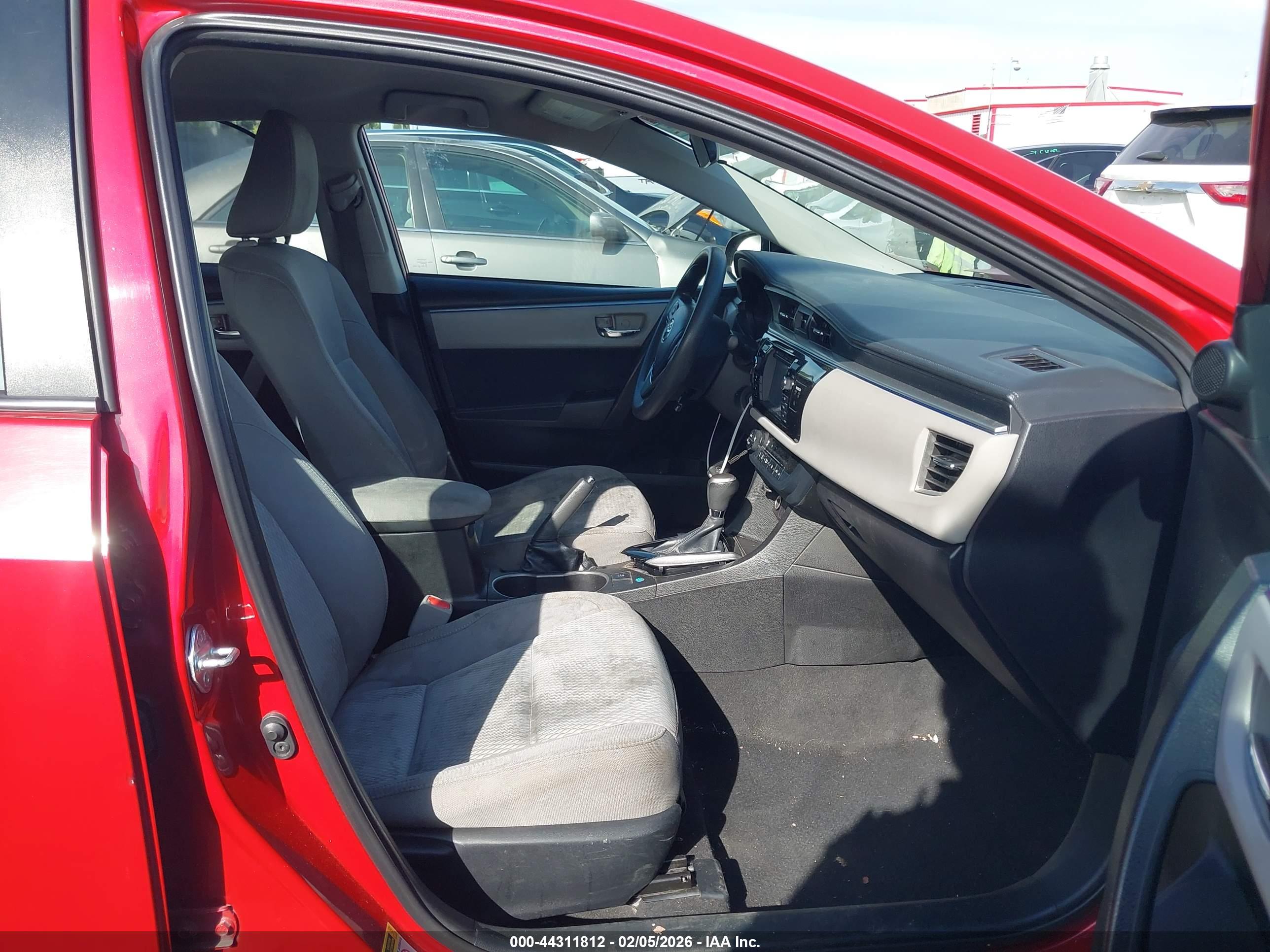 TOYOTA COROLLA image 5