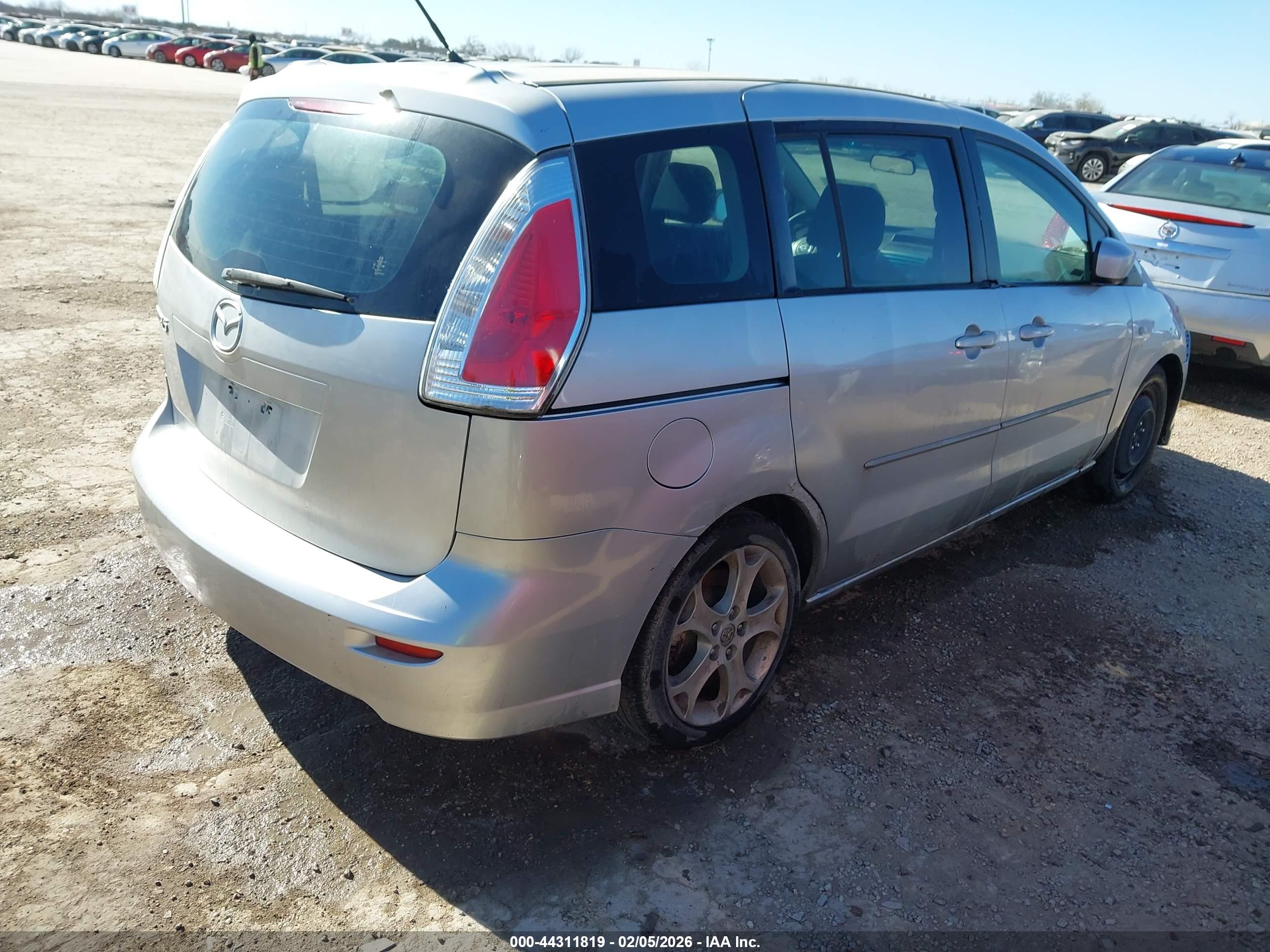 MAZDA MAZDA5 image 4