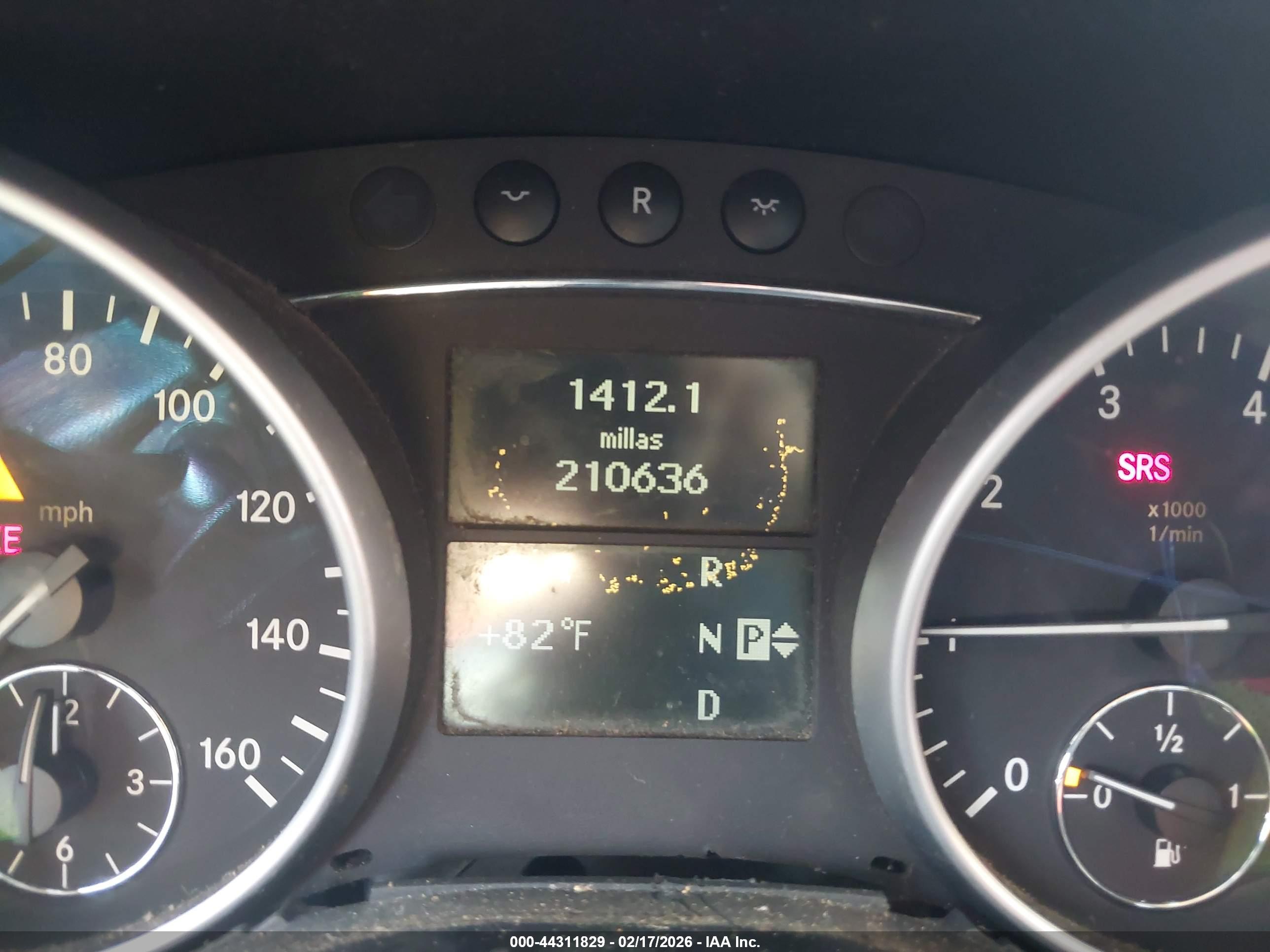 MERCEDES-BENZ GL image 7