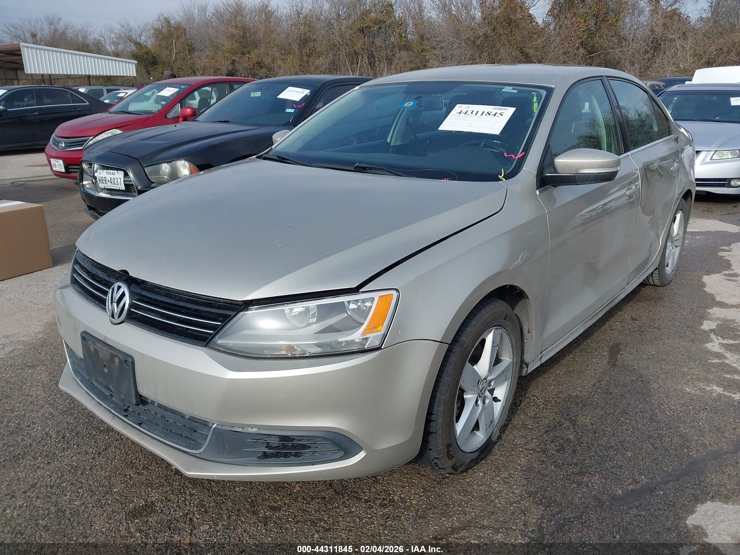 VOLKSWAGEN JETTA image 2