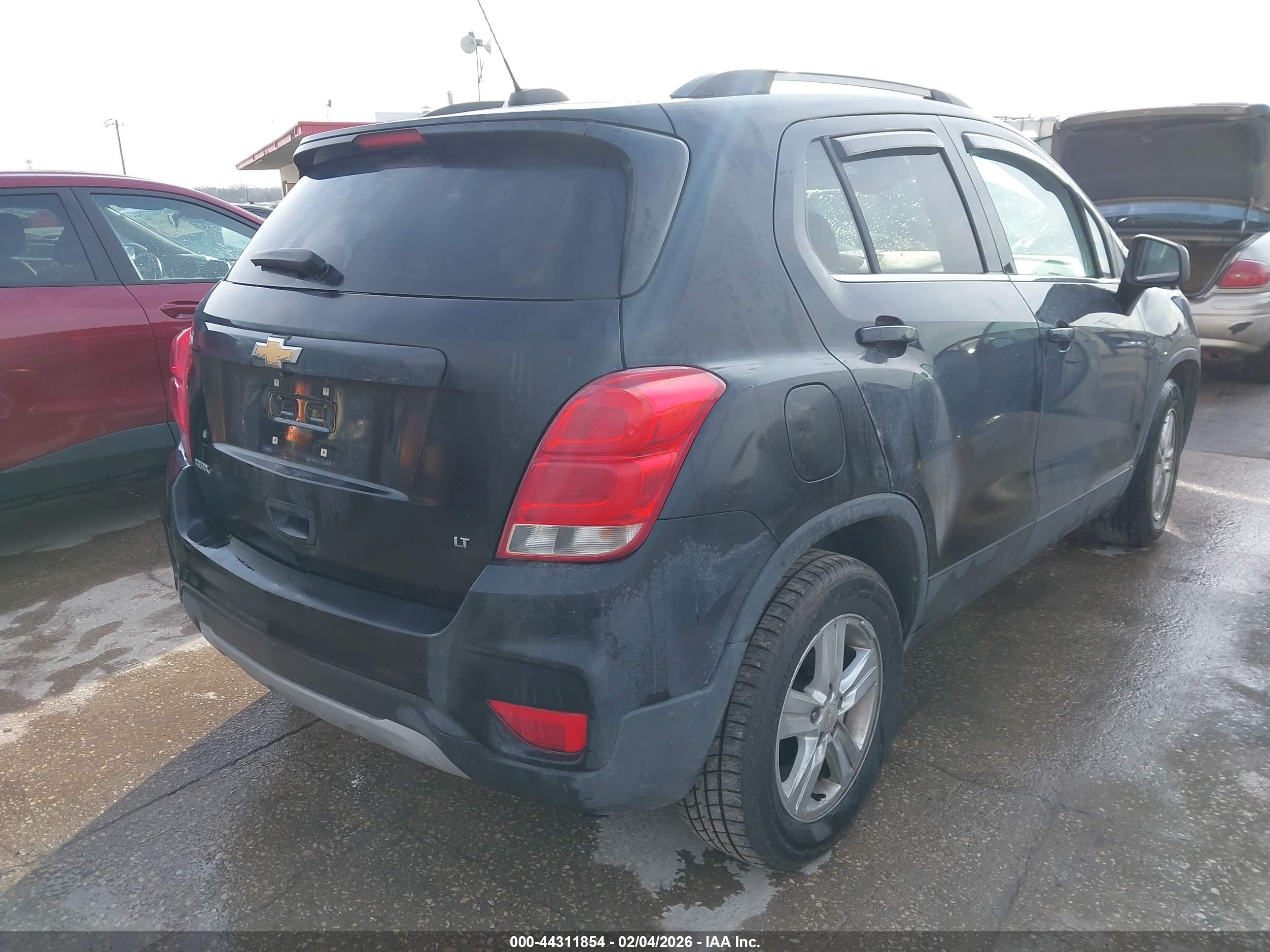 CHEVROLET TRAX image 4