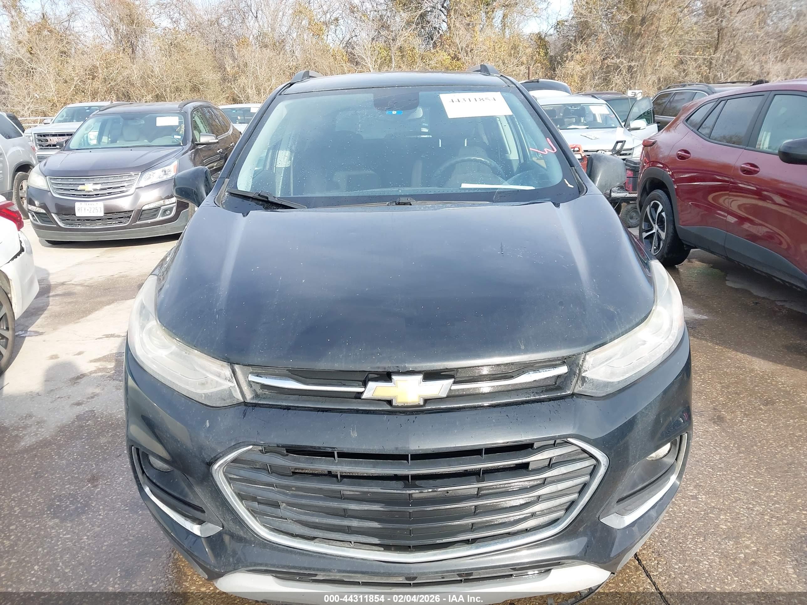 CHEVROLET TRAX image 6