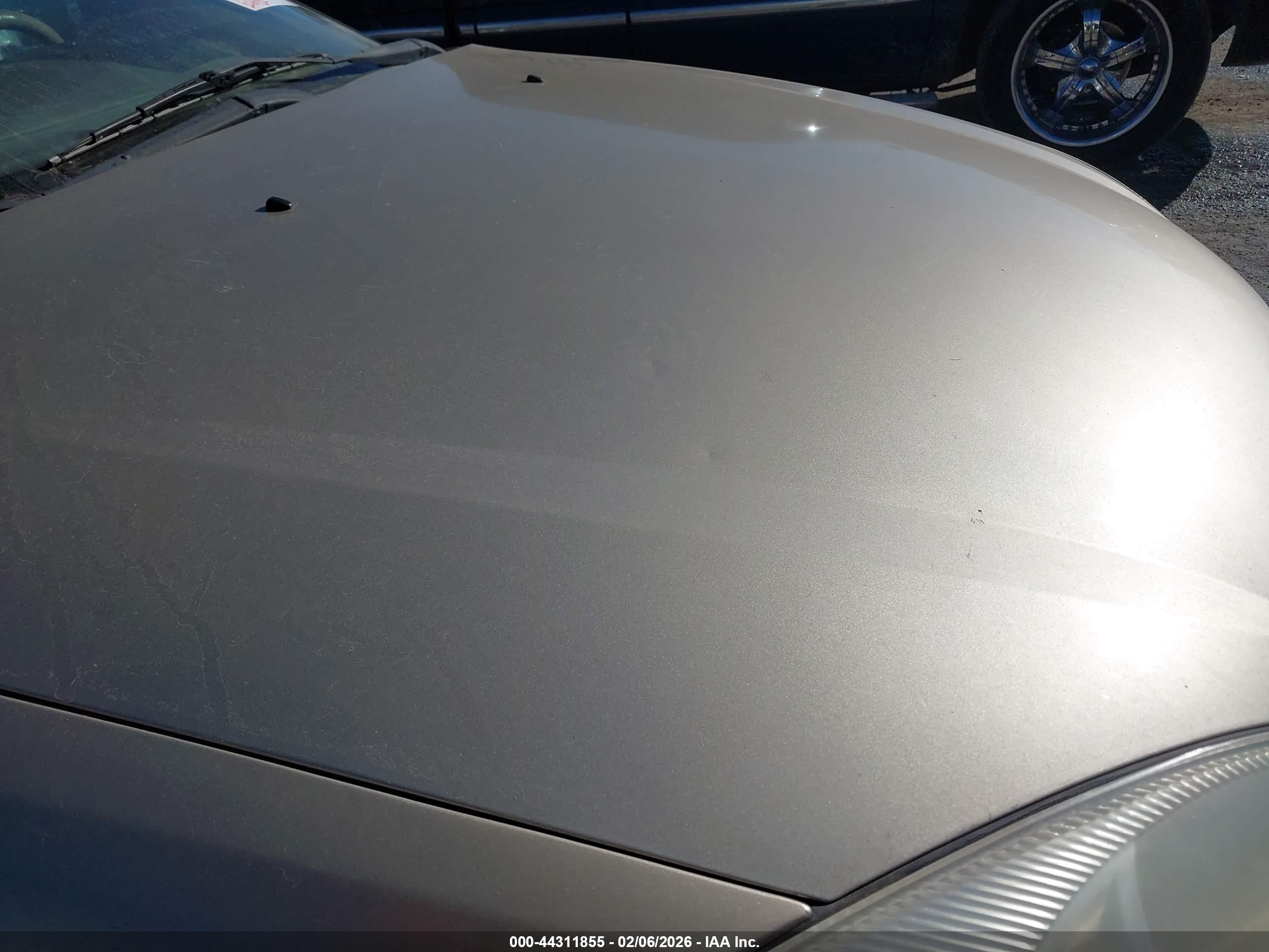 FORD TAURUS image 6