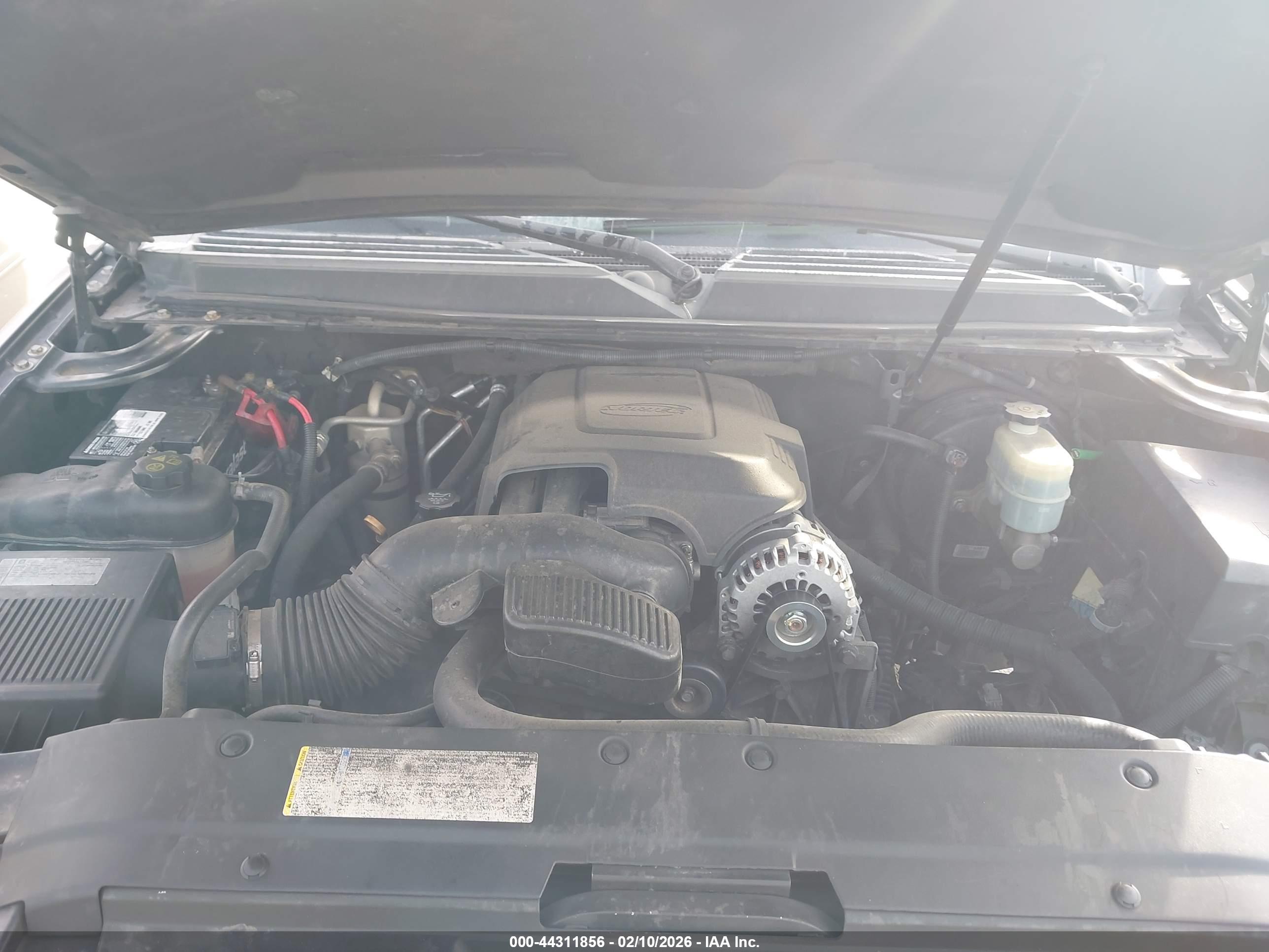 GMC YUKON image 10