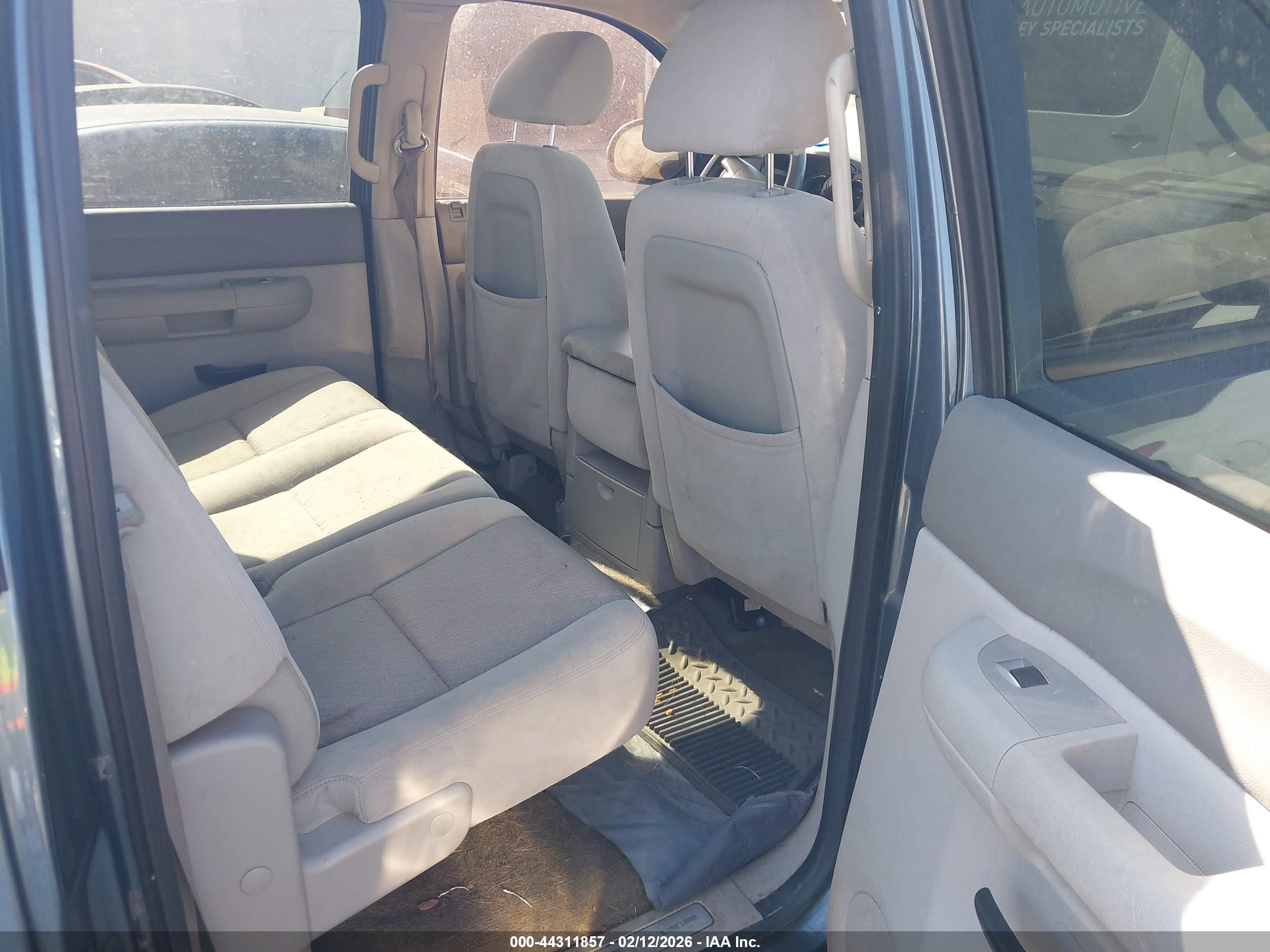 GMC SIERRA image 8