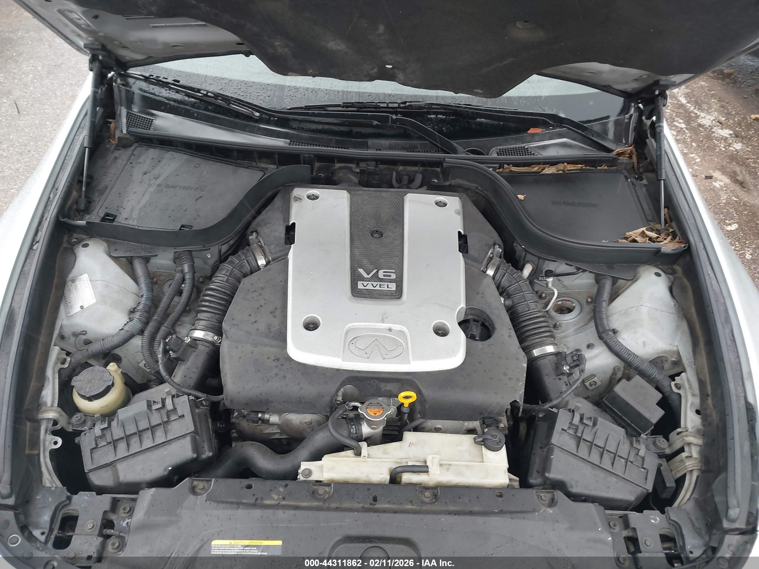 INFINITI G37 image 10
