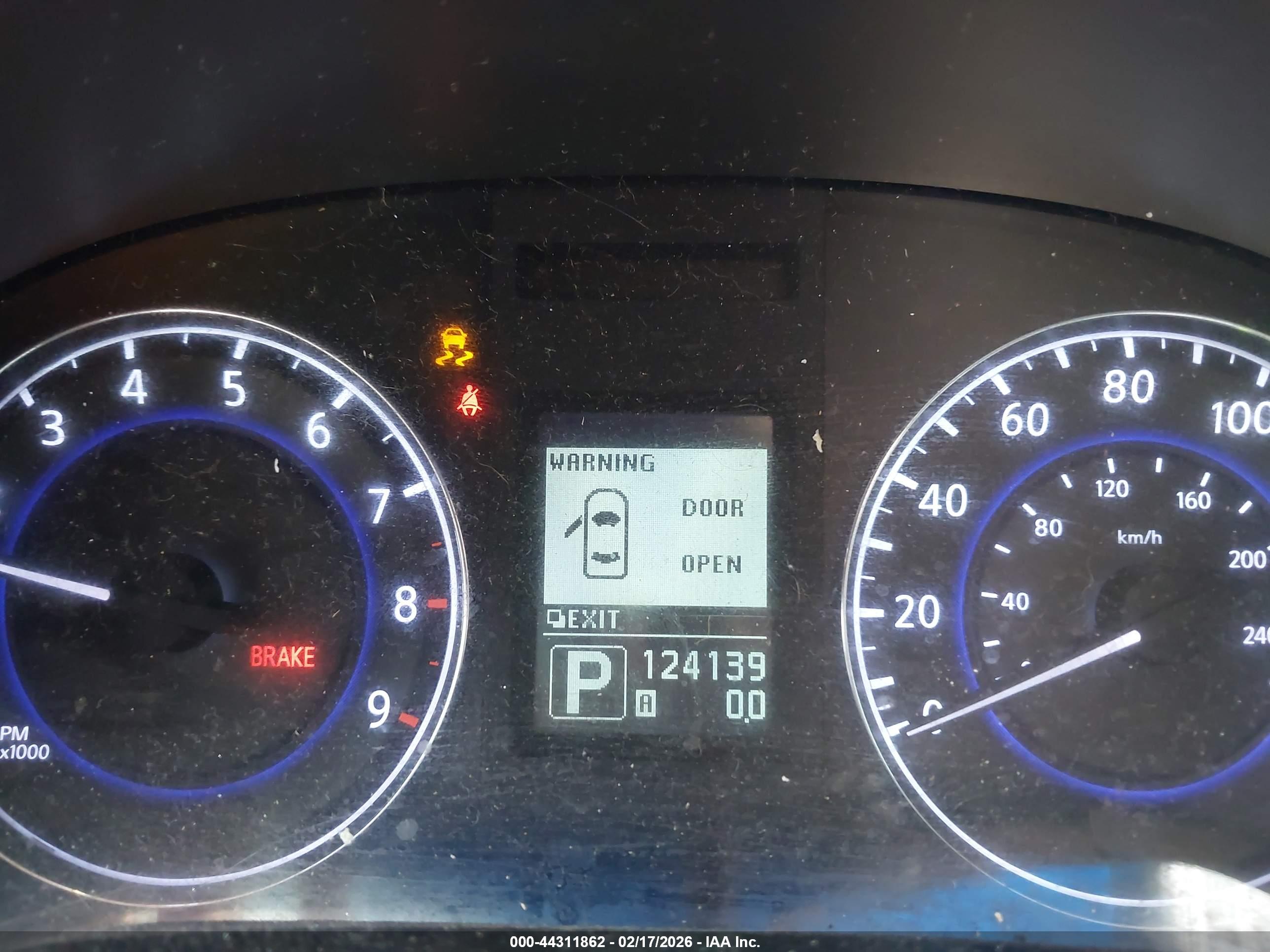 INFINITI G37 image 7