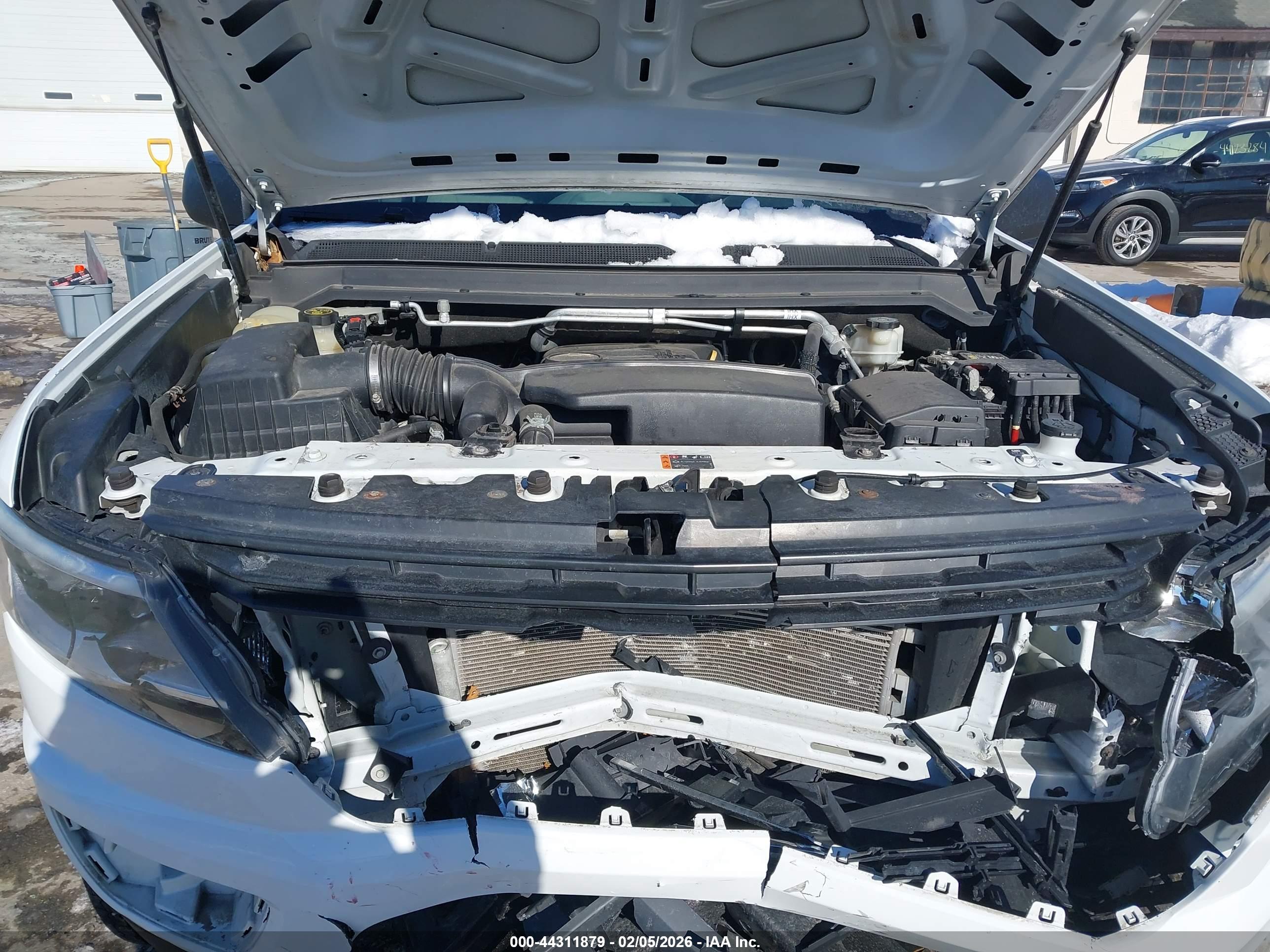 CHEVROLET COLORADO image 10