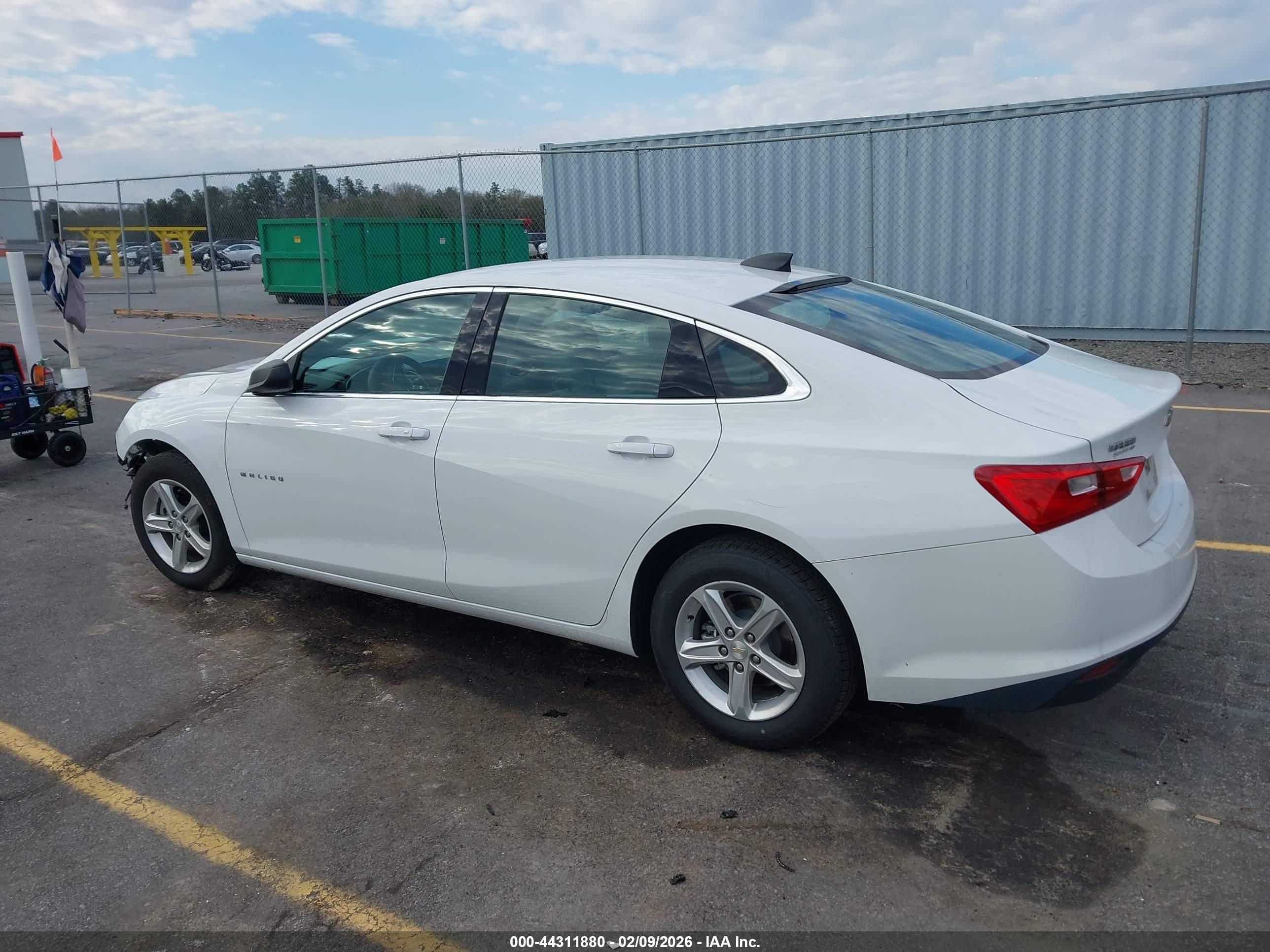 CHEVROLET MALIBU image 3