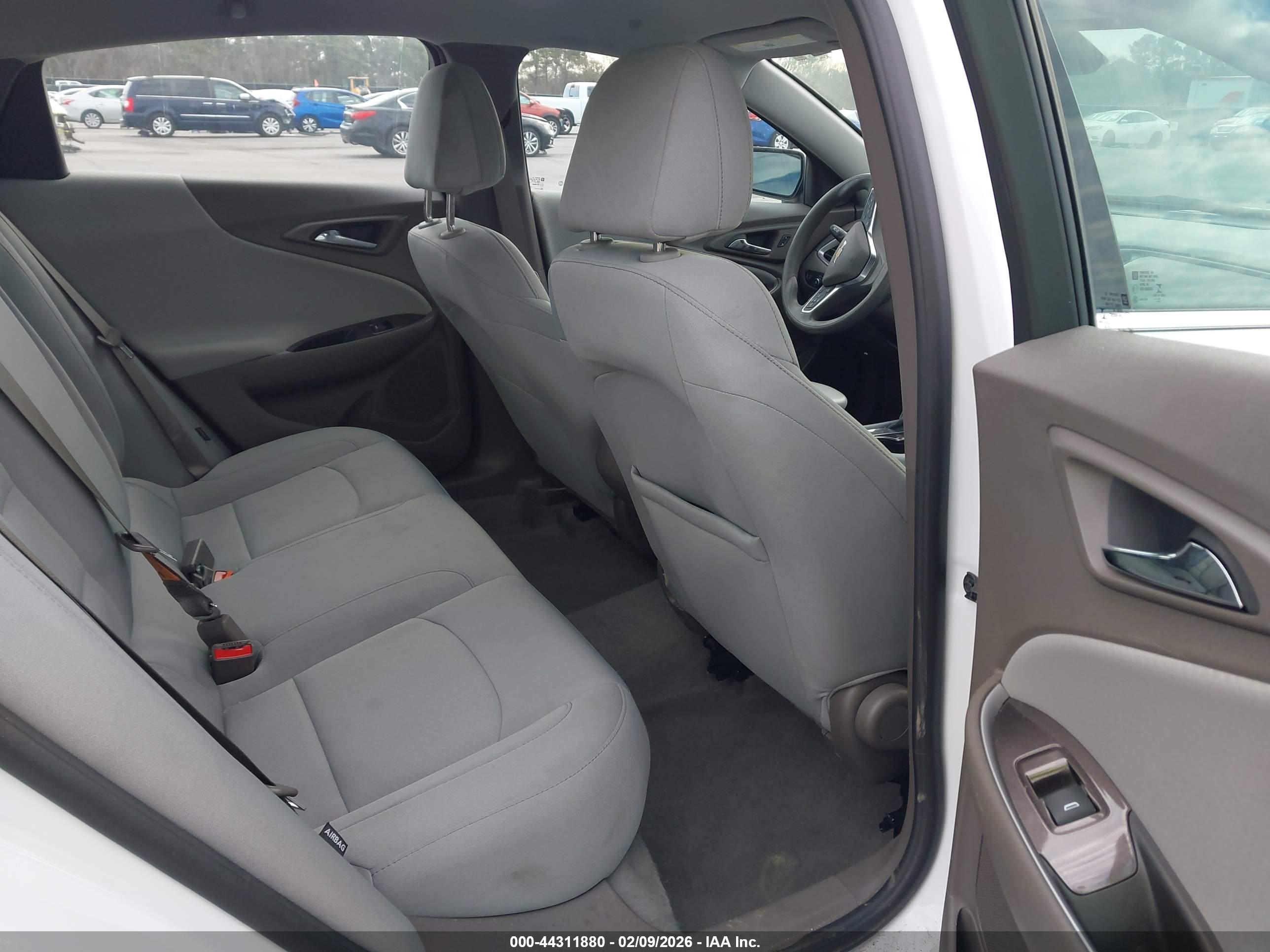 CHEVROLET MALIBU image 8