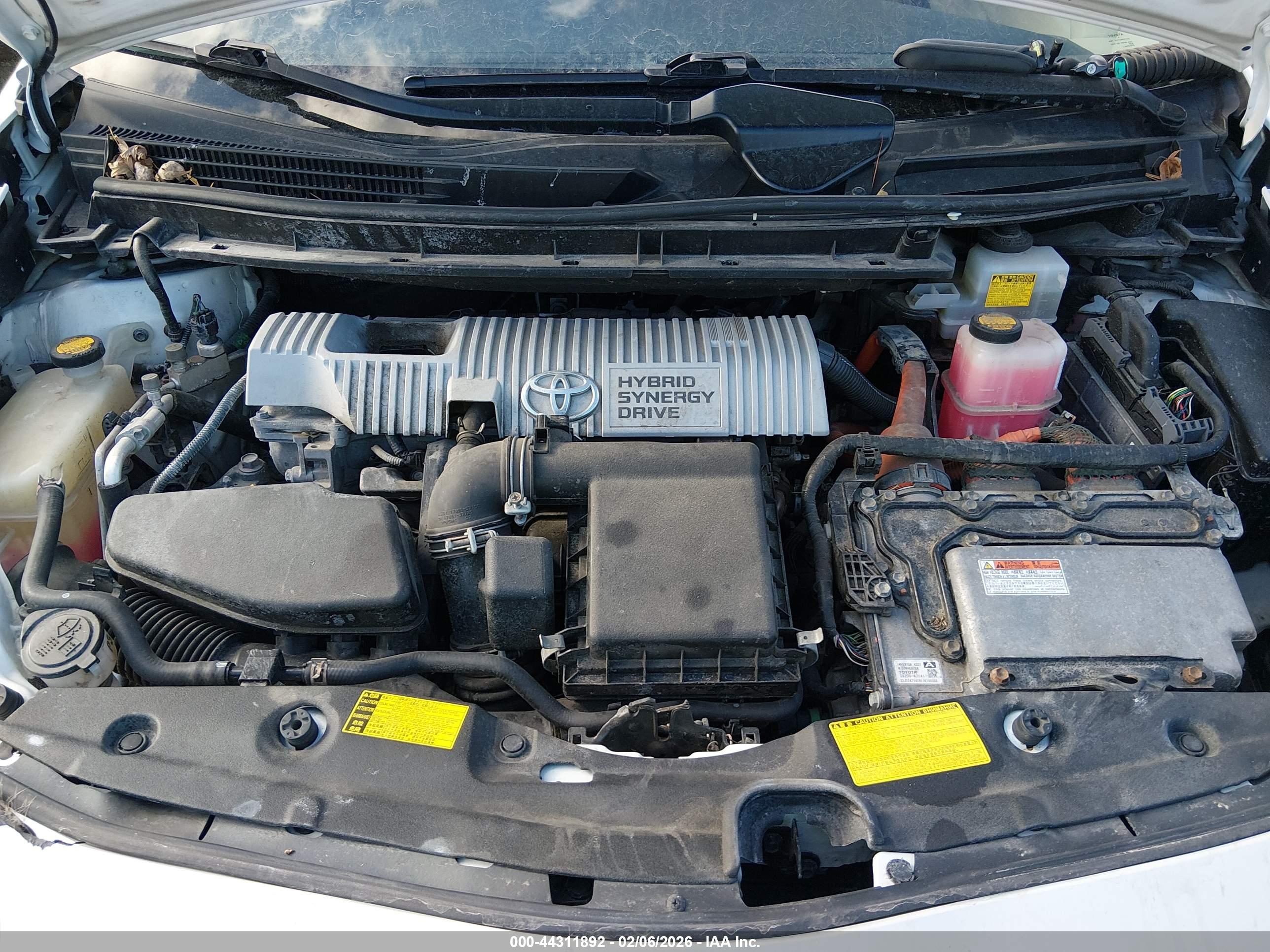 TOYOTA PRIUS image 10