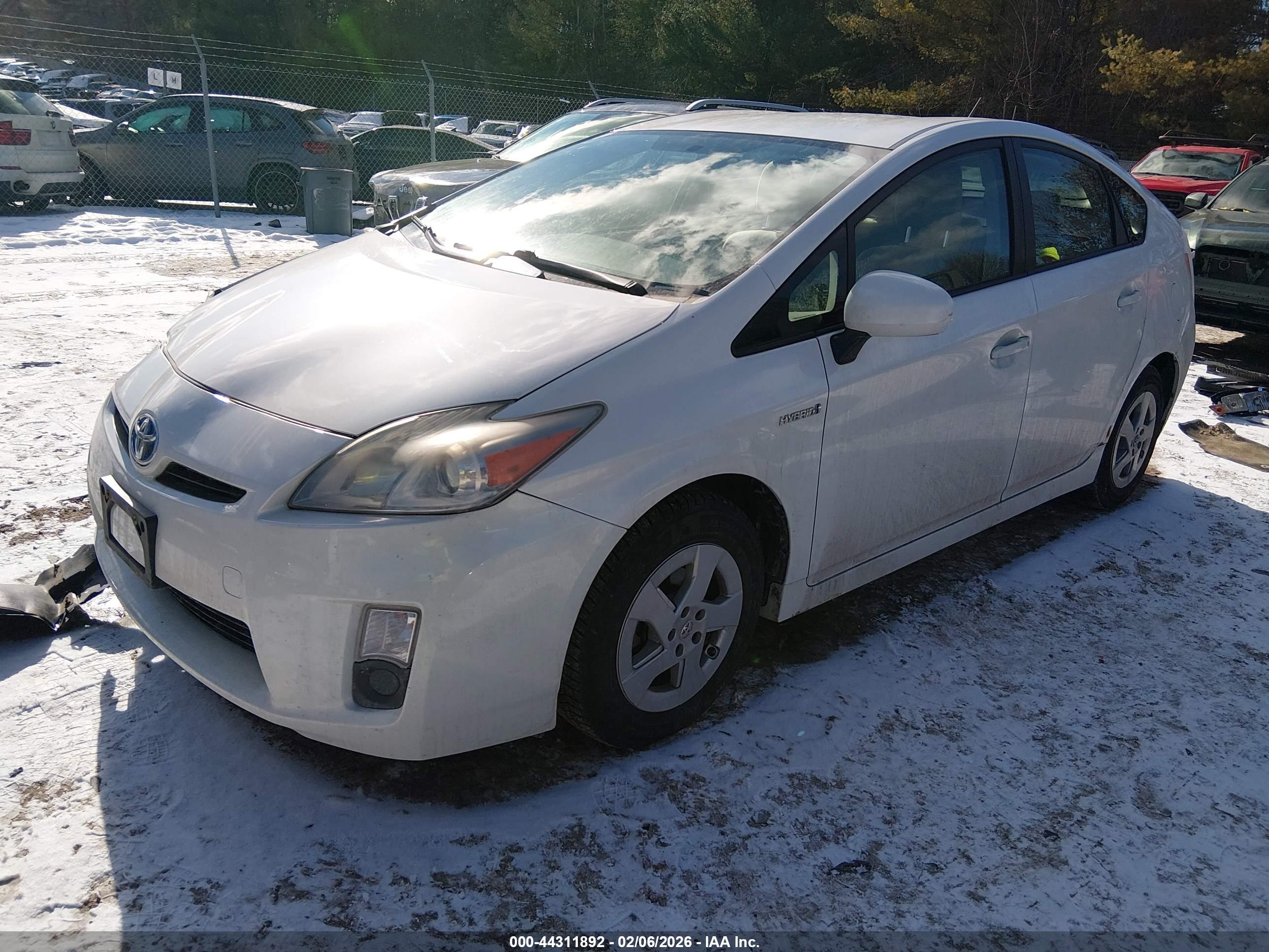 TOYOTA PRIUS image 2