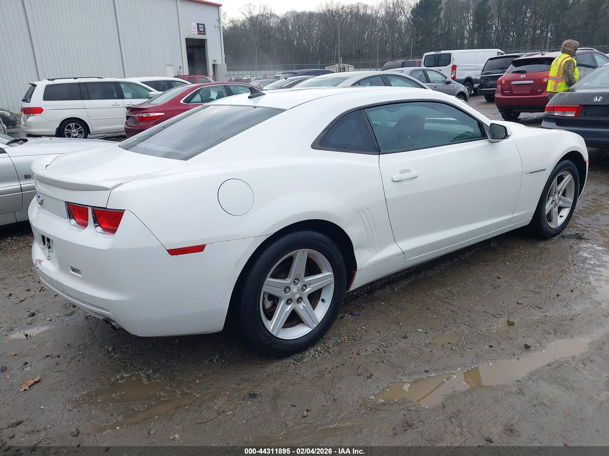 CHEVROLET CAMARO image 4