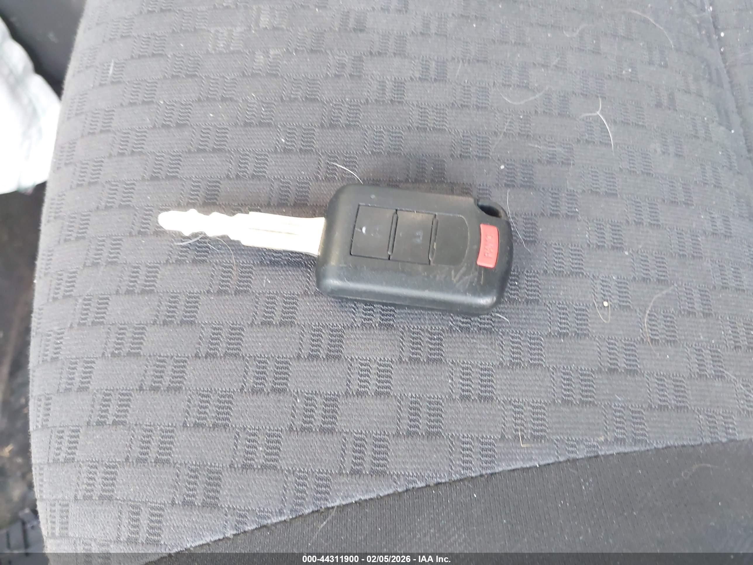 MITSUBISHI MIRAGE image 11