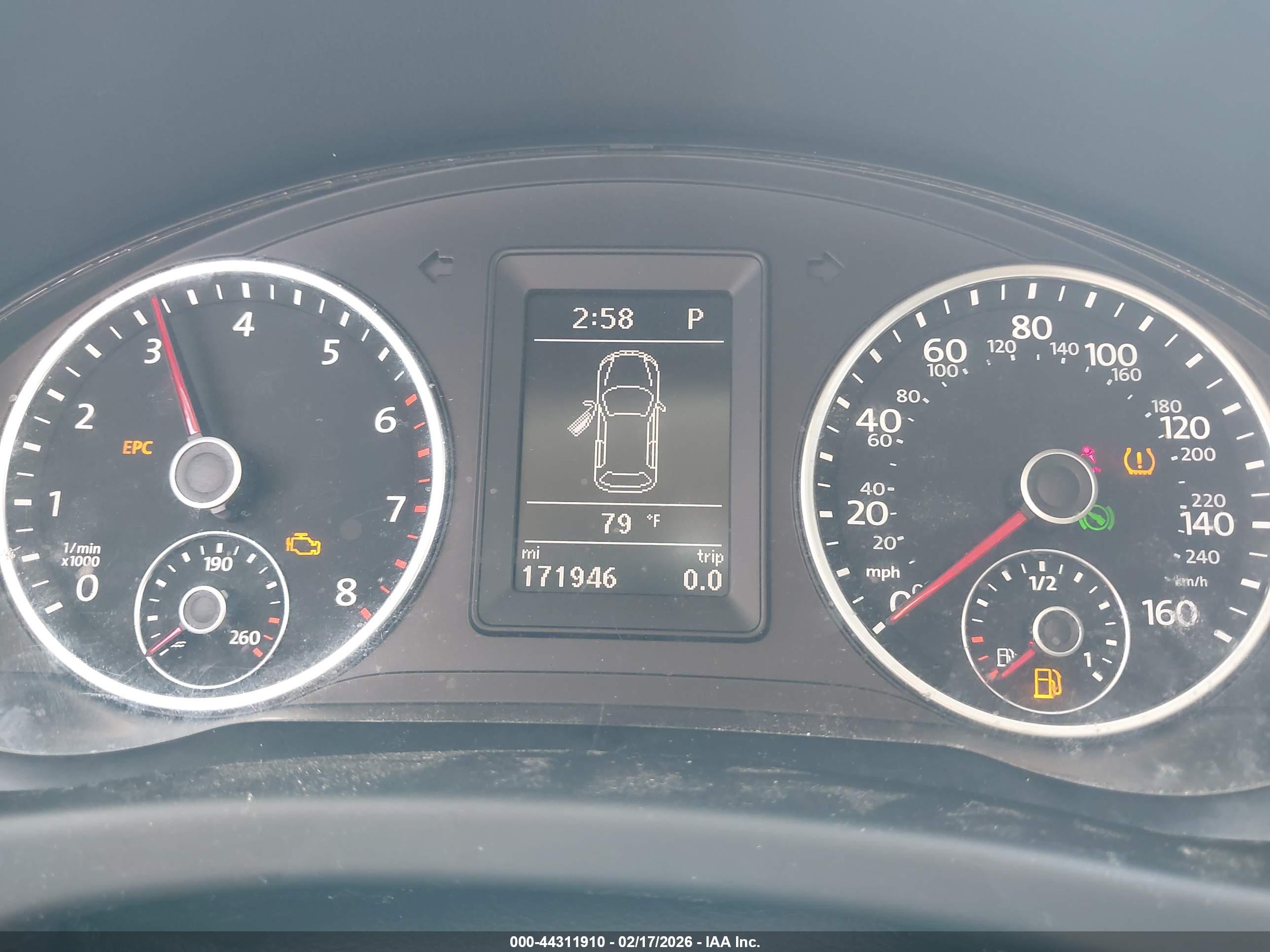 VOLKSWAGEN TIGUAN image 7