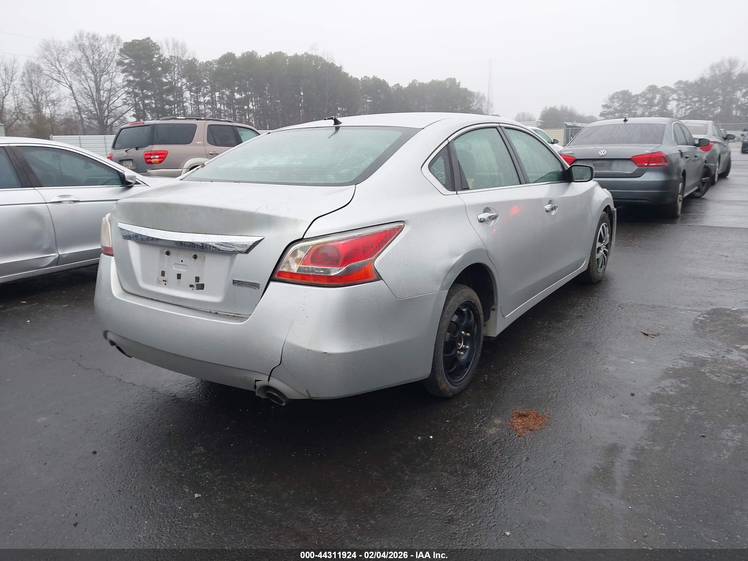 NISSAN ALTIMA image 4