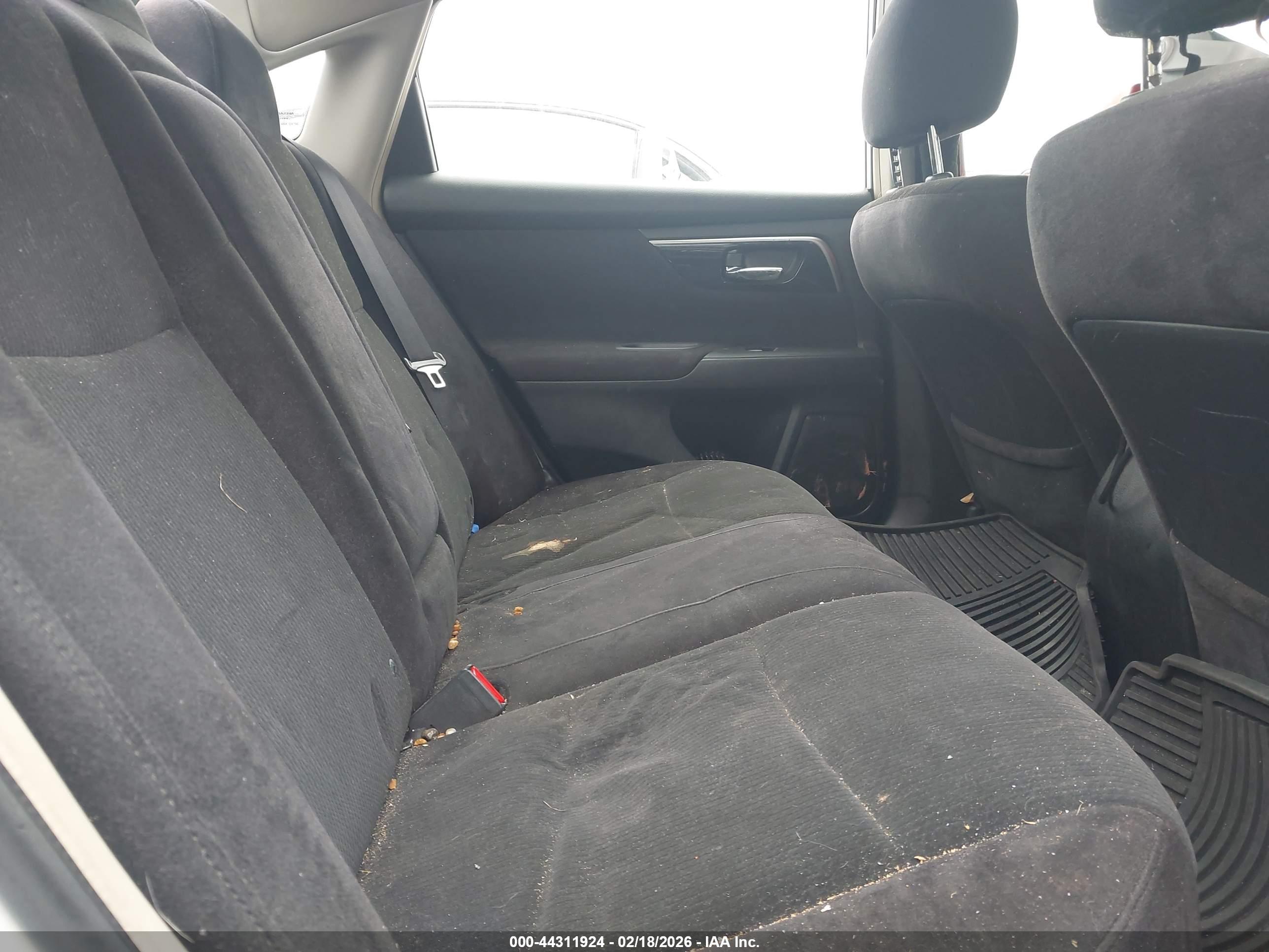 NISSAN ALTIMA image 8