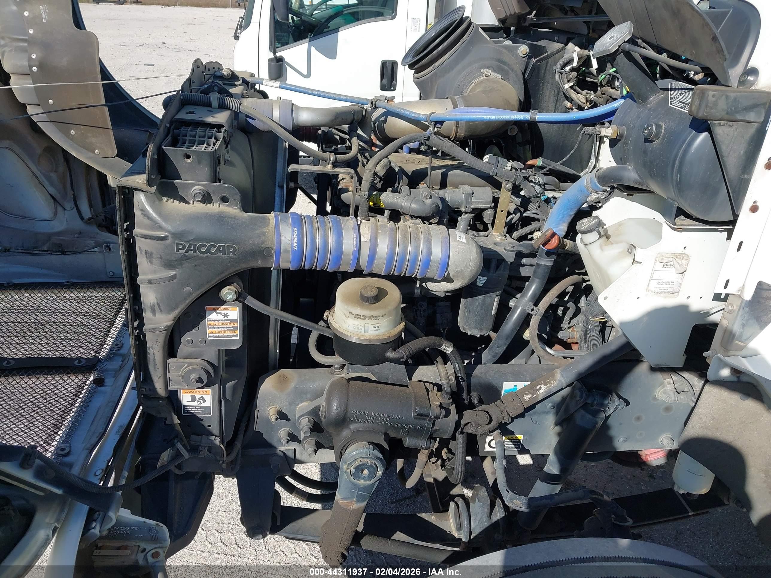 KENWORTH CONSTRUCTION image 10
