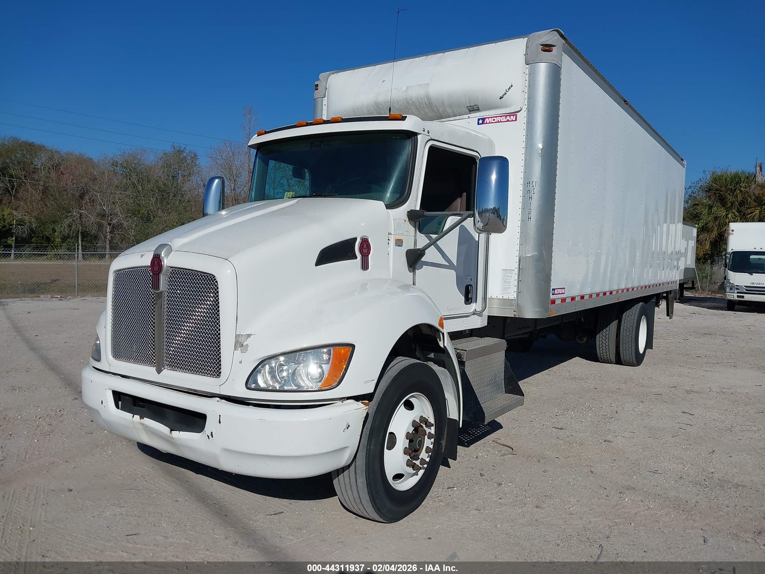 KENWORTH CONSTRUCTION image 2