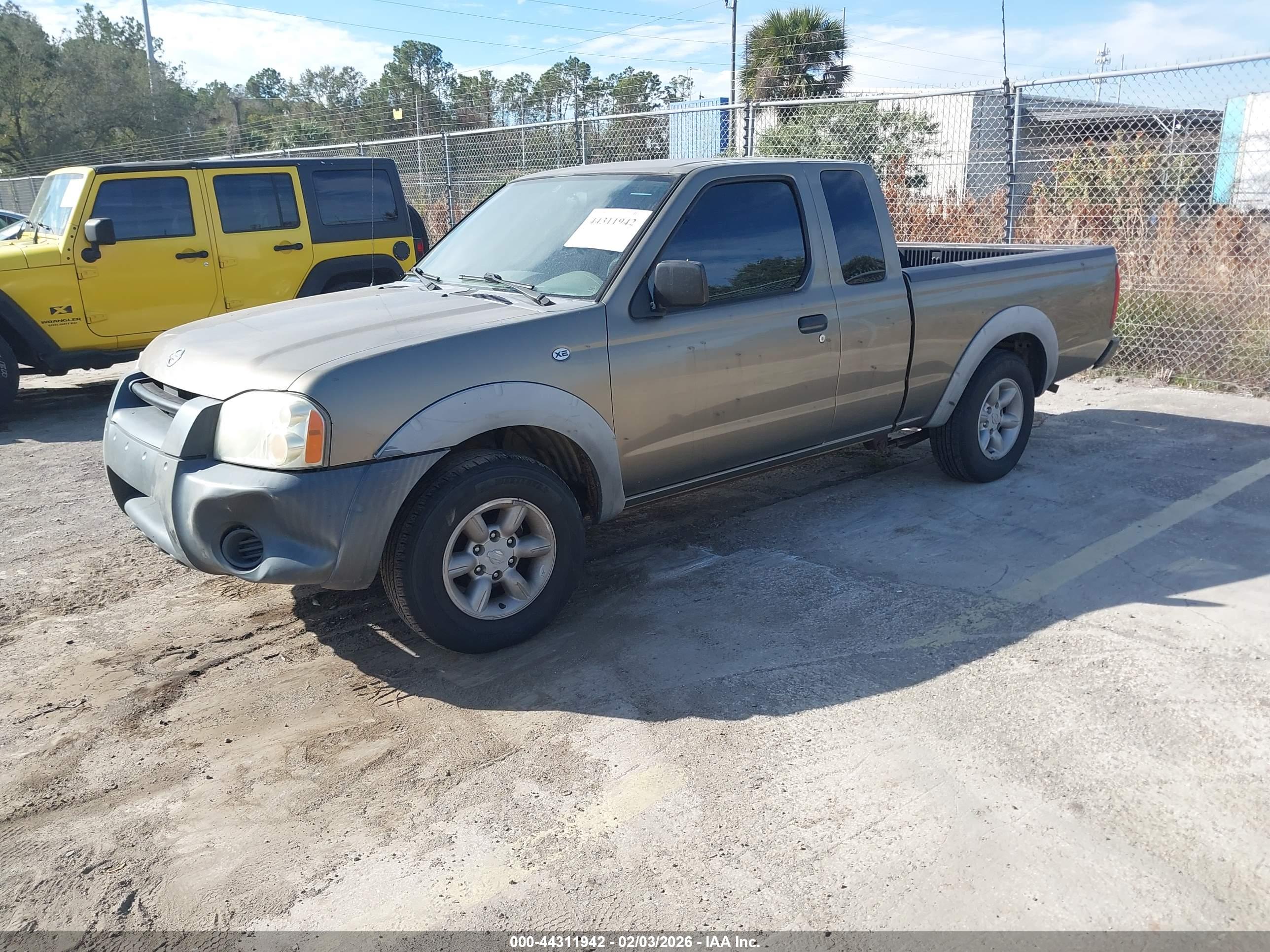 NISSAN FRONTIER image 2