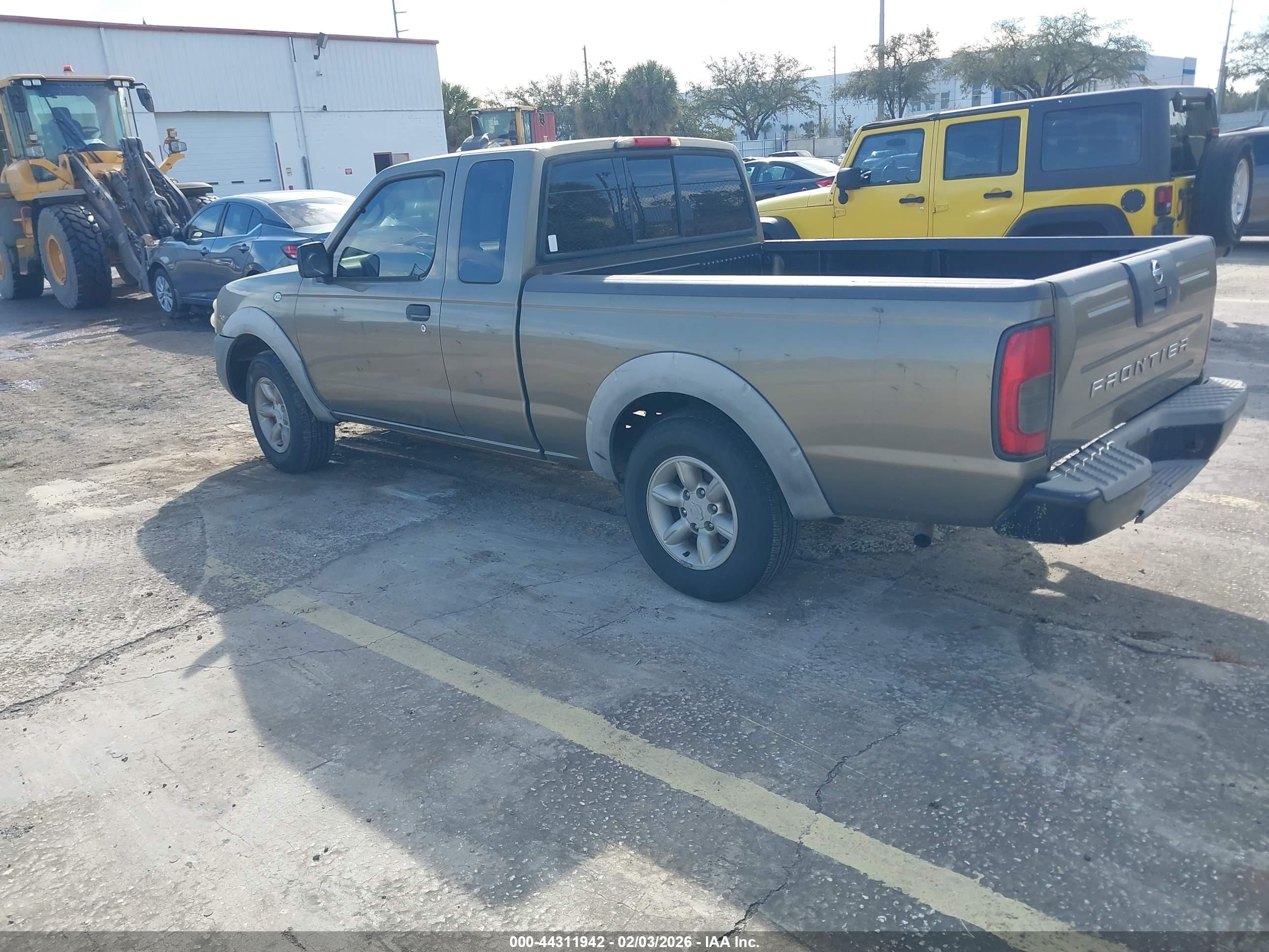 NISSAN FRONTIER image 3