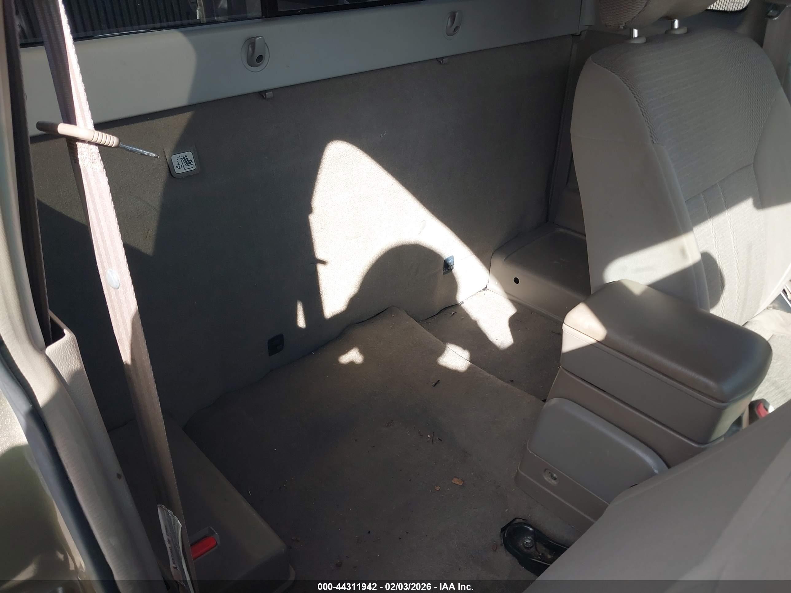 NISSAN FRONTIER image 8