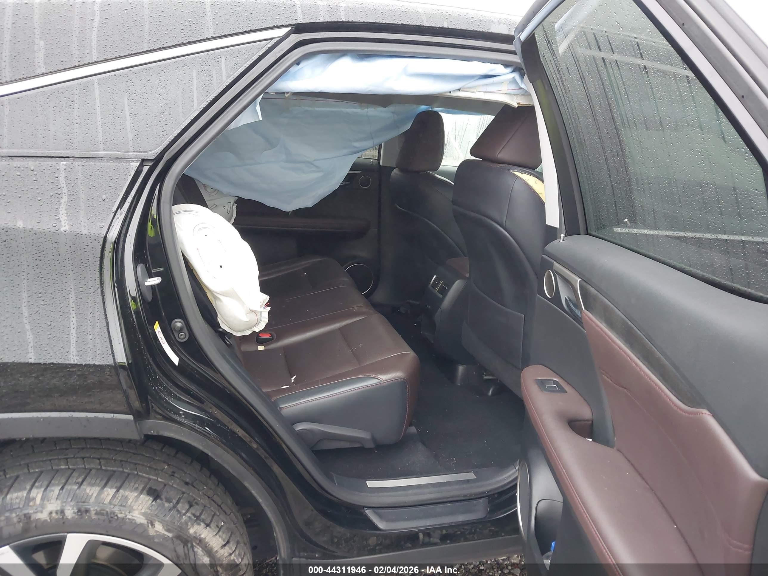 LEXUS RX image 8