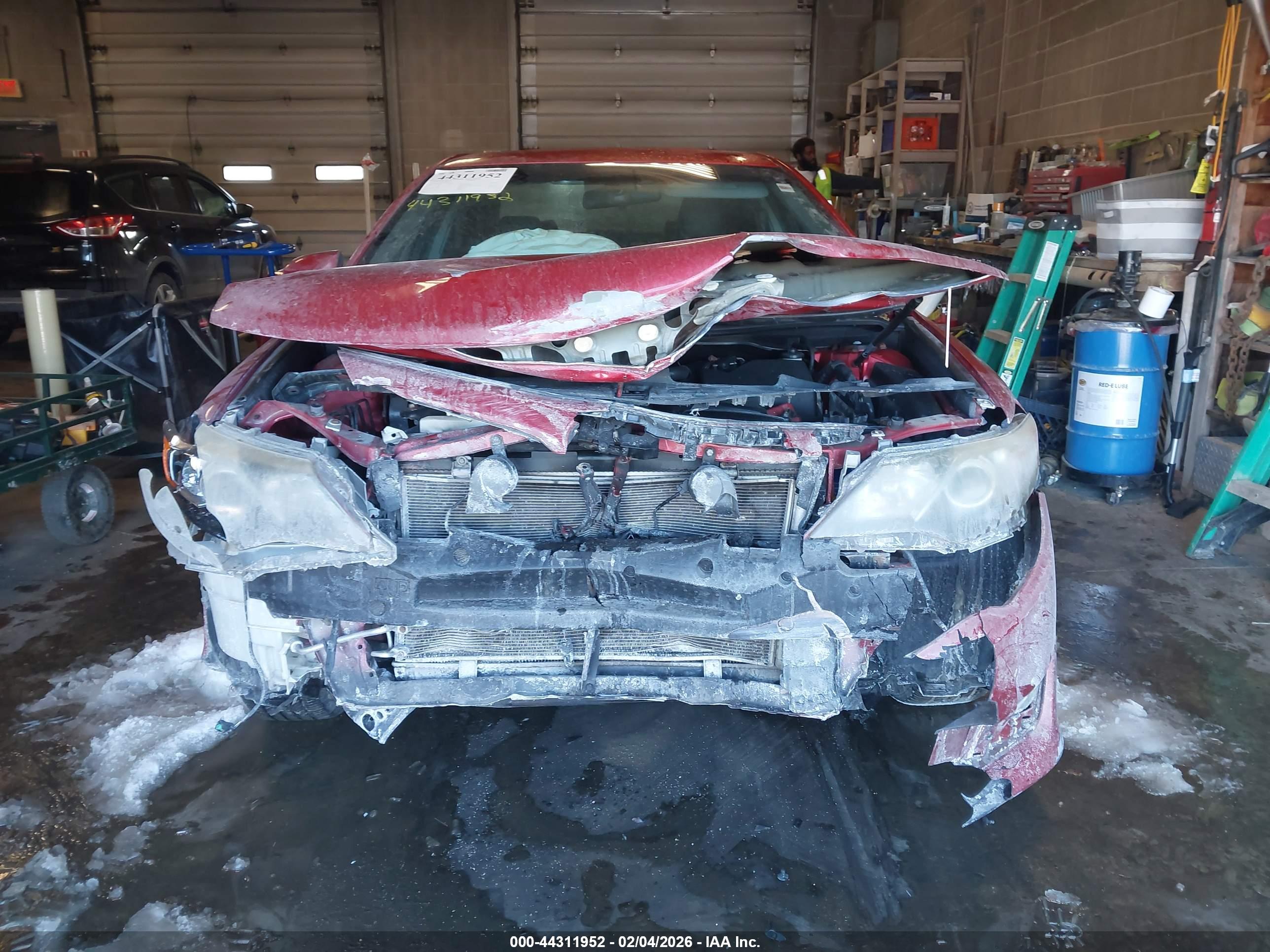 TOYOTA CAMRY image 6