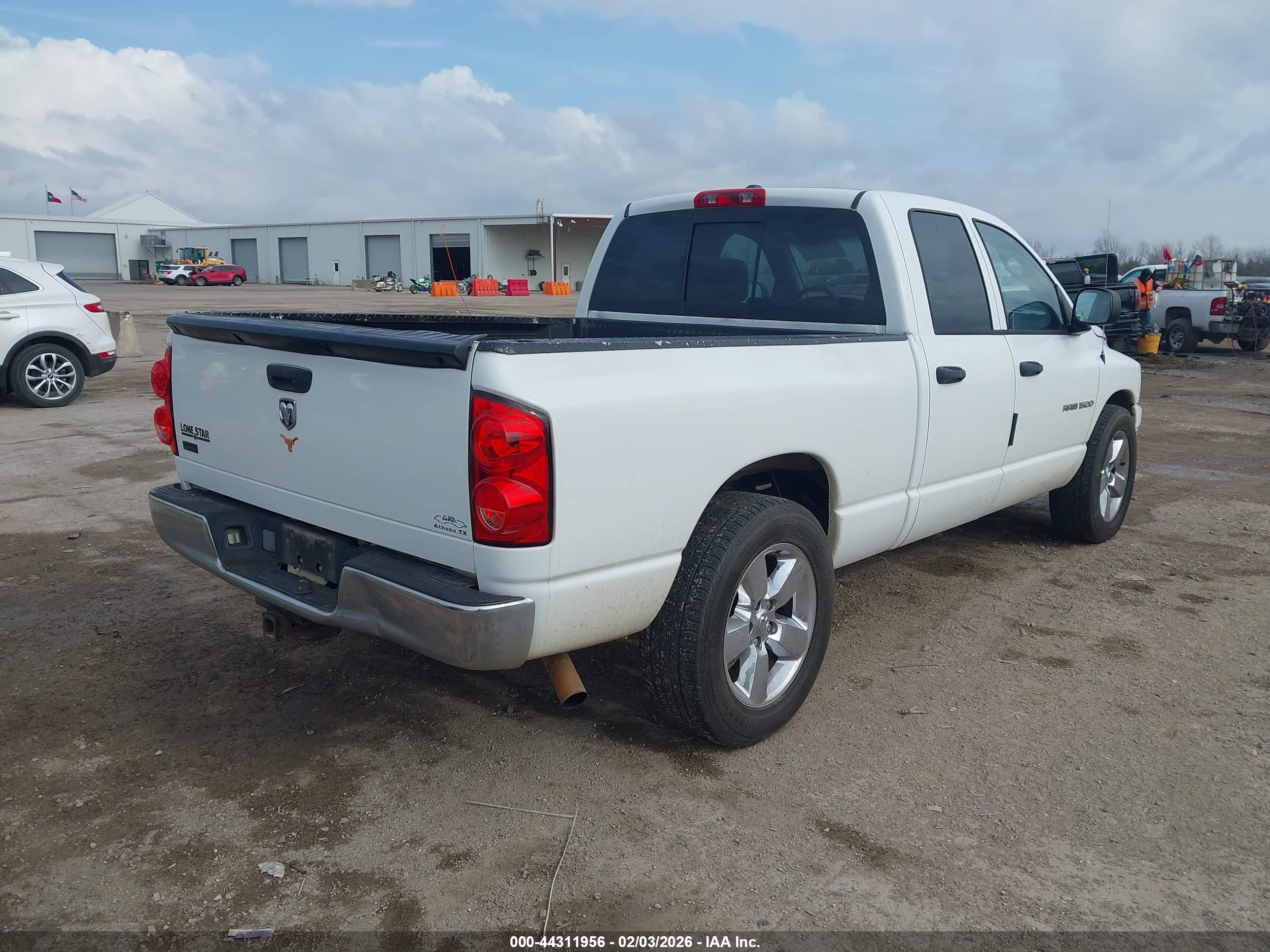 DODGE RAM image 4