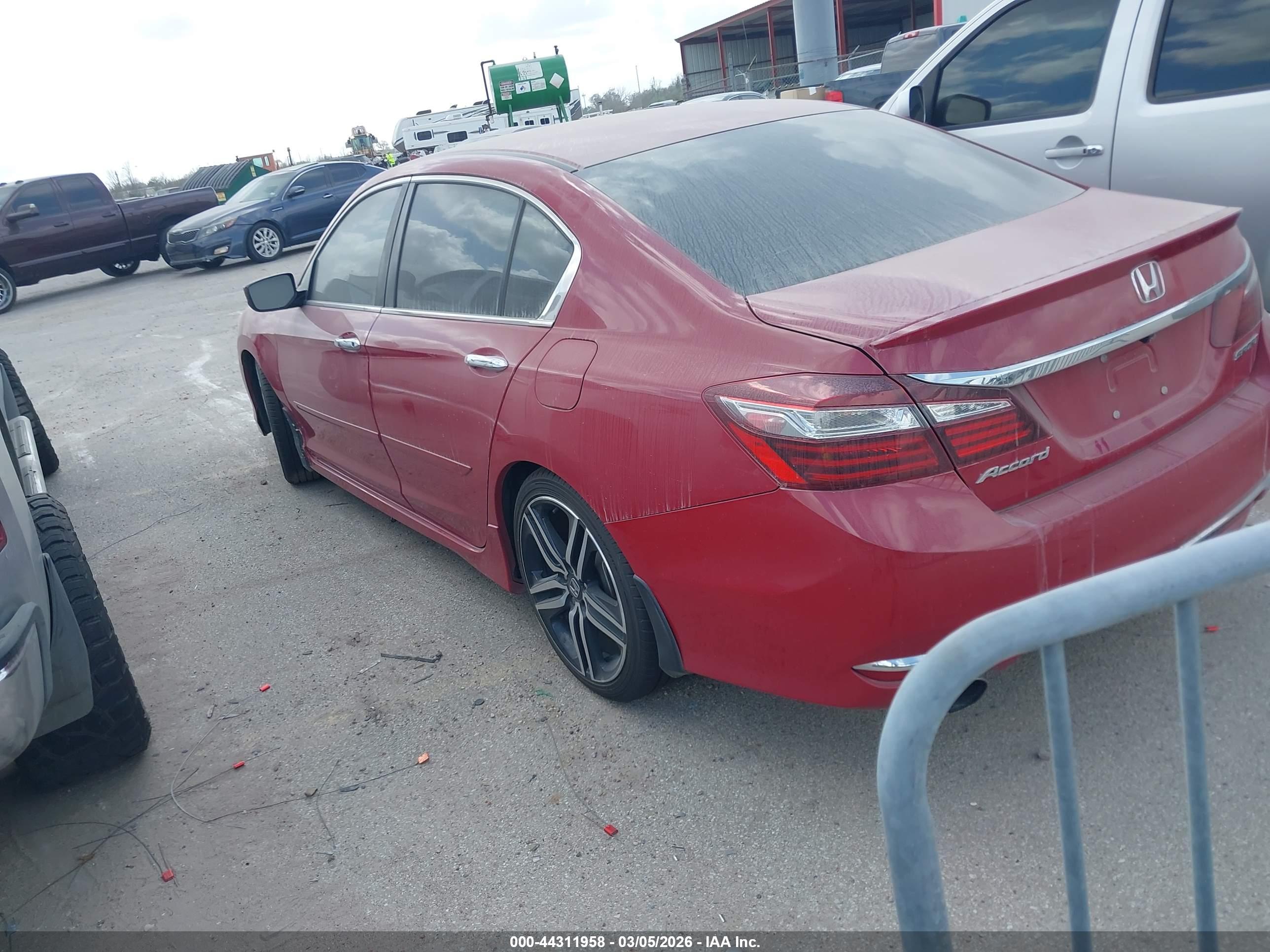 HONDA ACCORD image 3