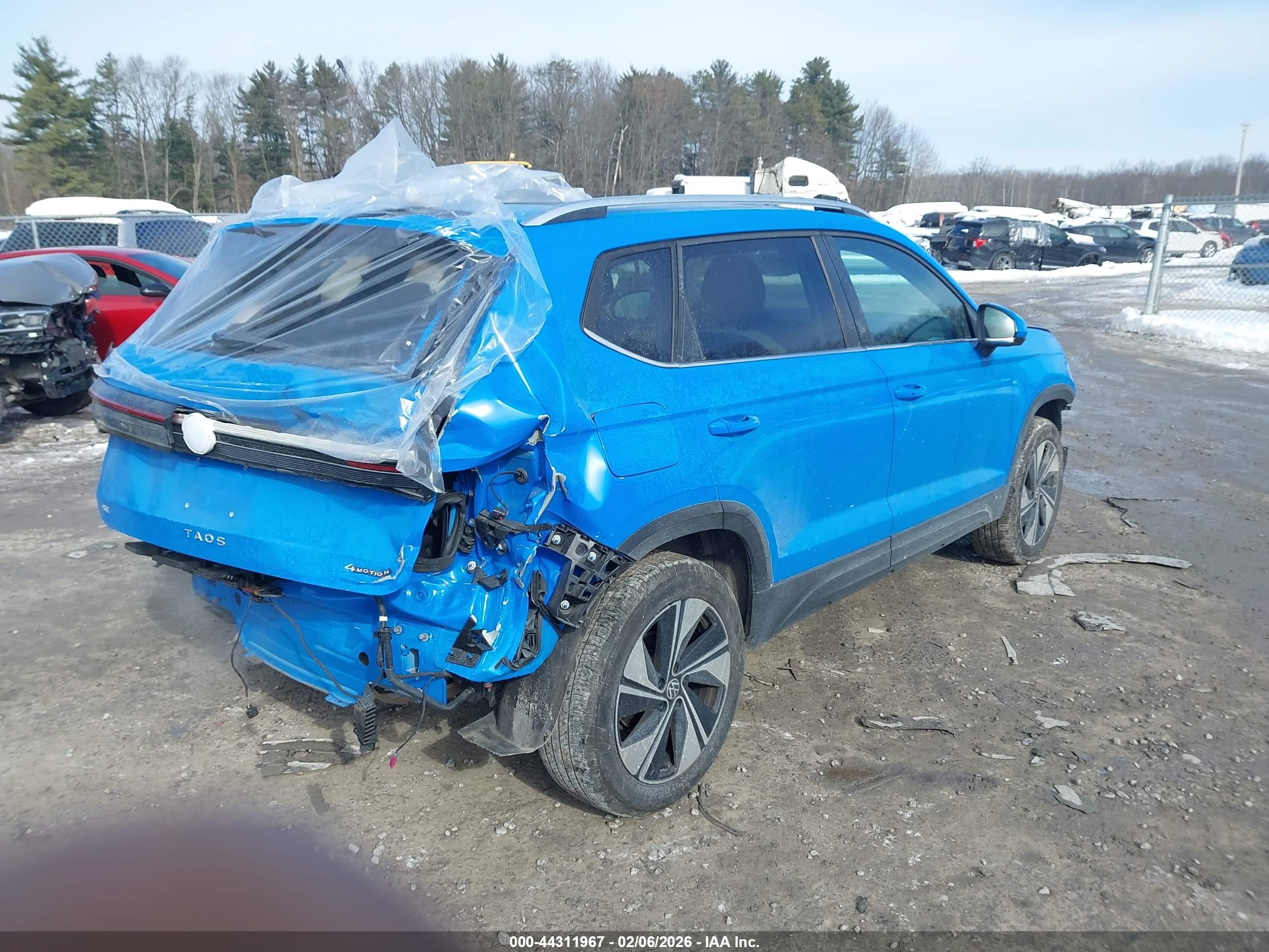 VOLKSWAGEN TAOS image 4