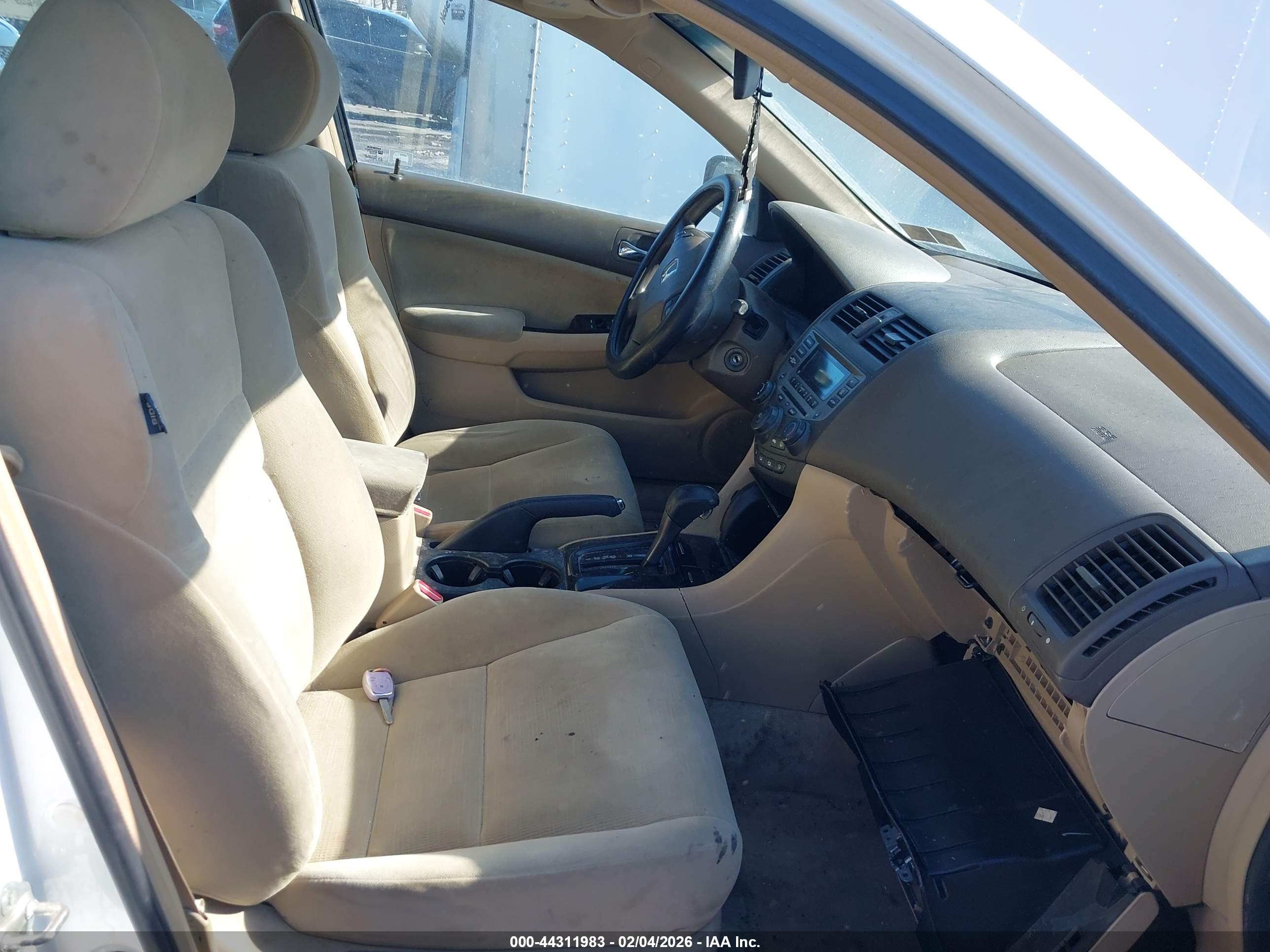 HONDA ACCORD image 5