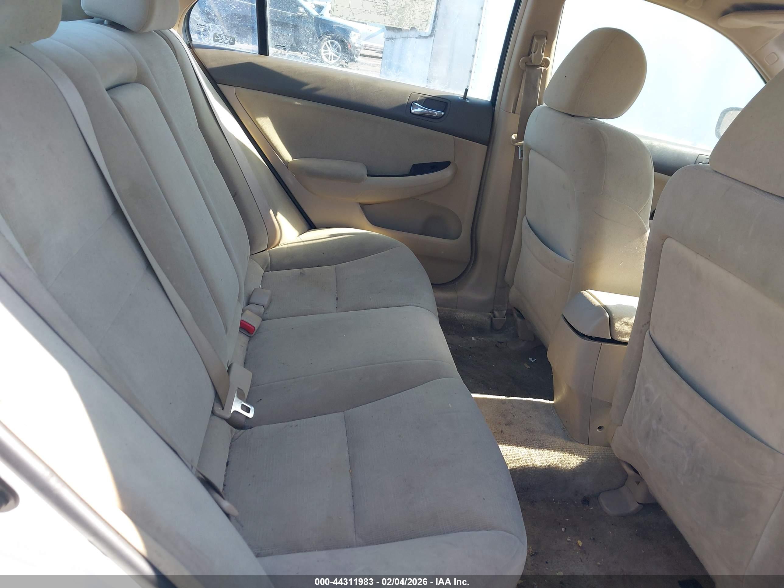 HONDA ACCORD image 8