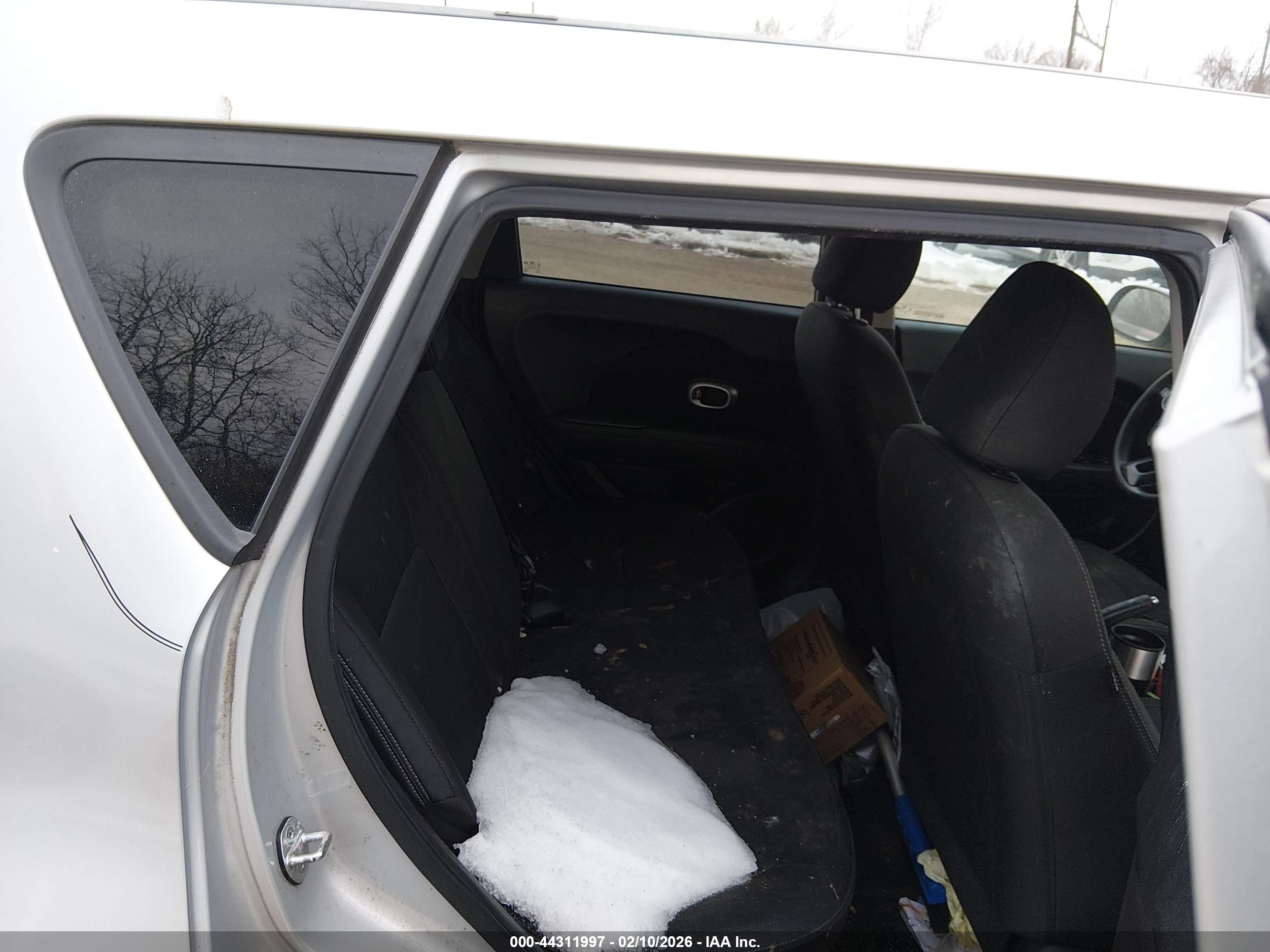 KIA SOUL image 8