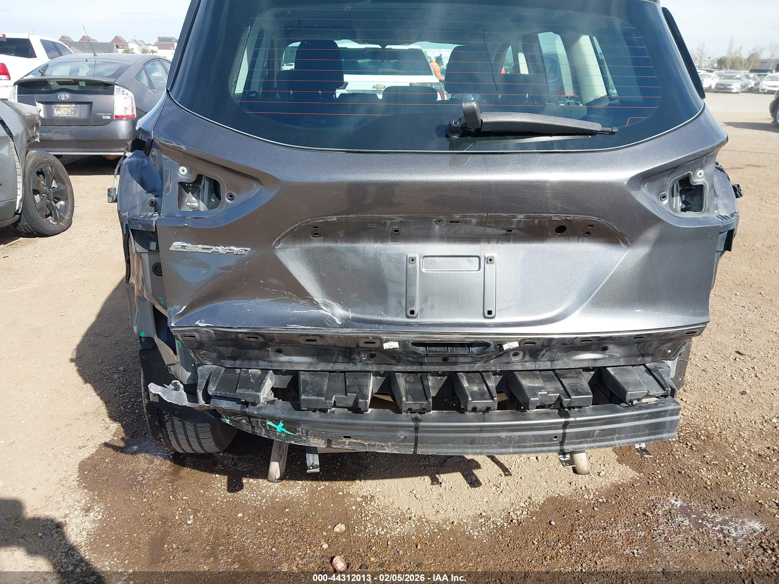 FORD ESCAPE image 6