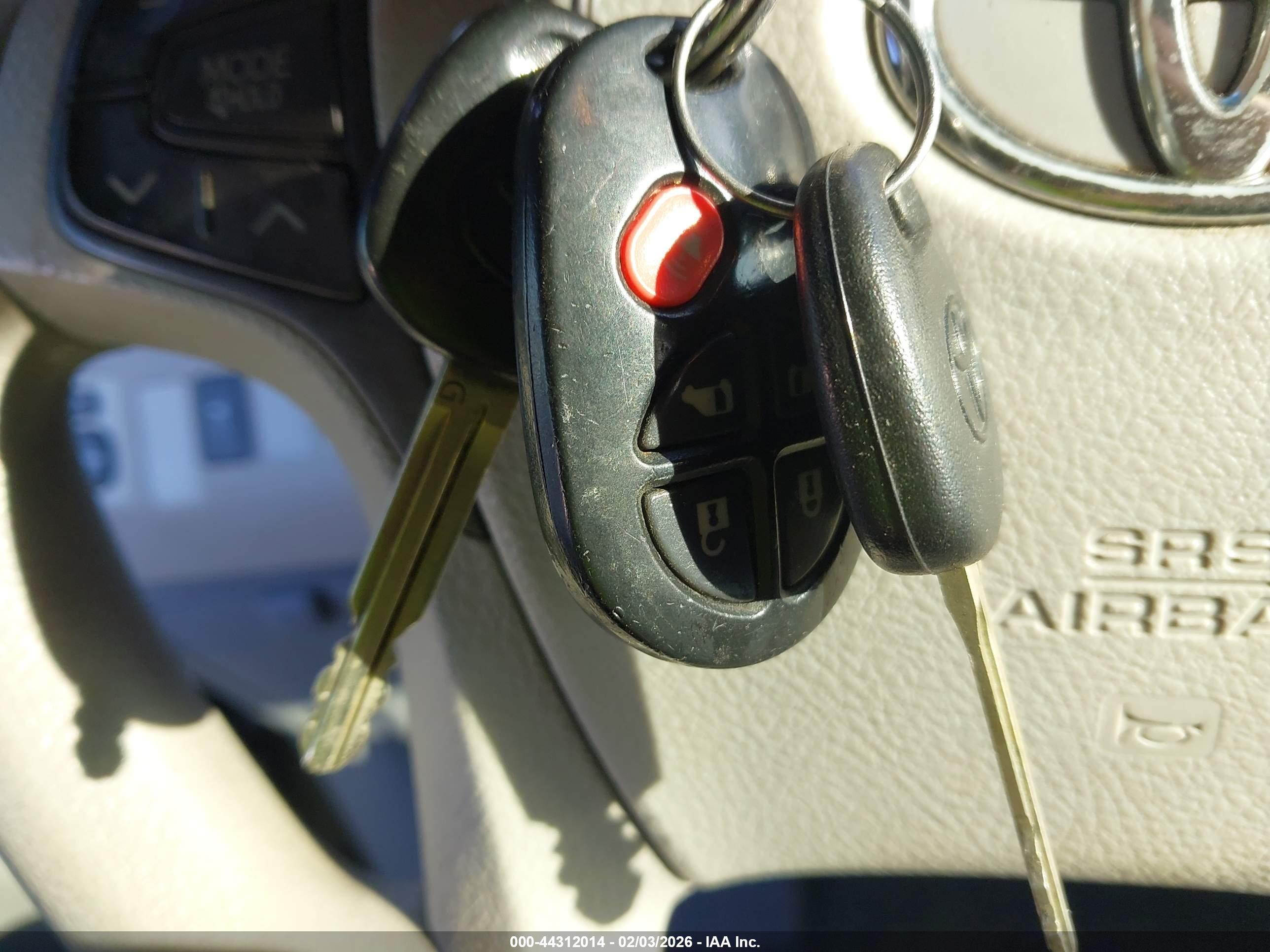 TOYOTA SIENNA image 11