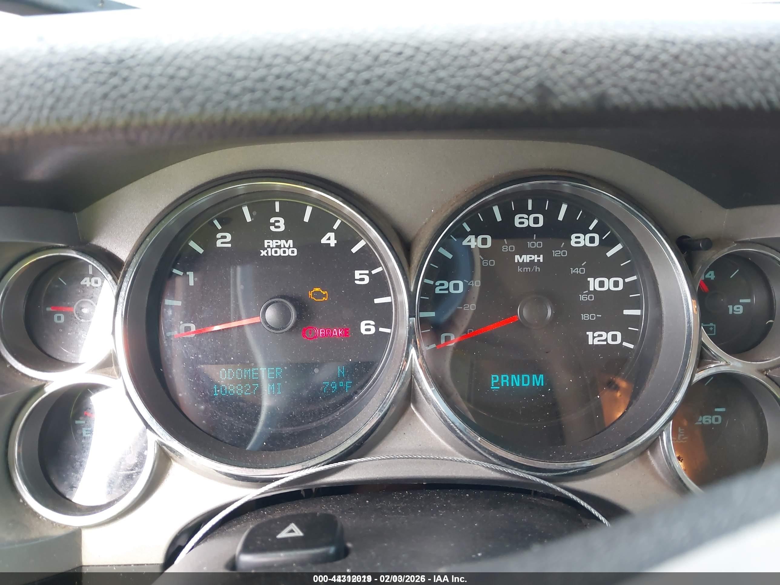 CHEVROLET SILVERADO image 7