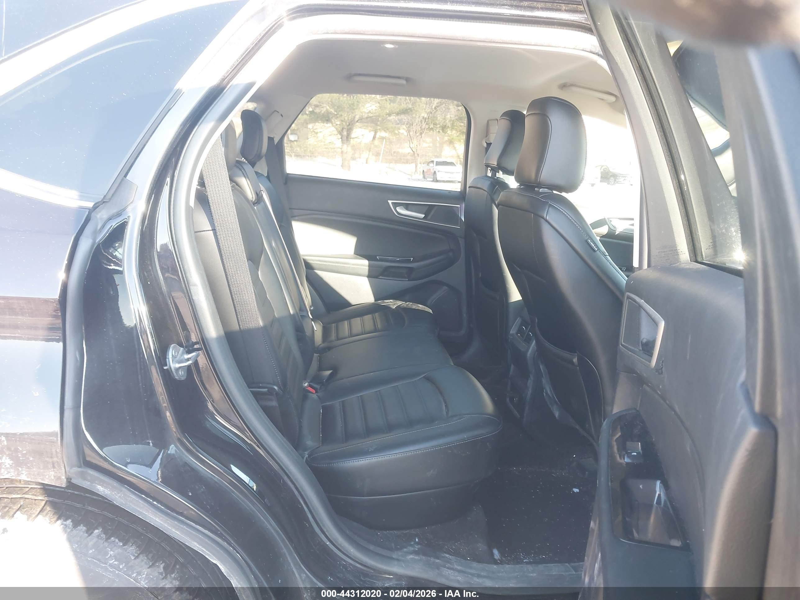 FORD EDGE image 8