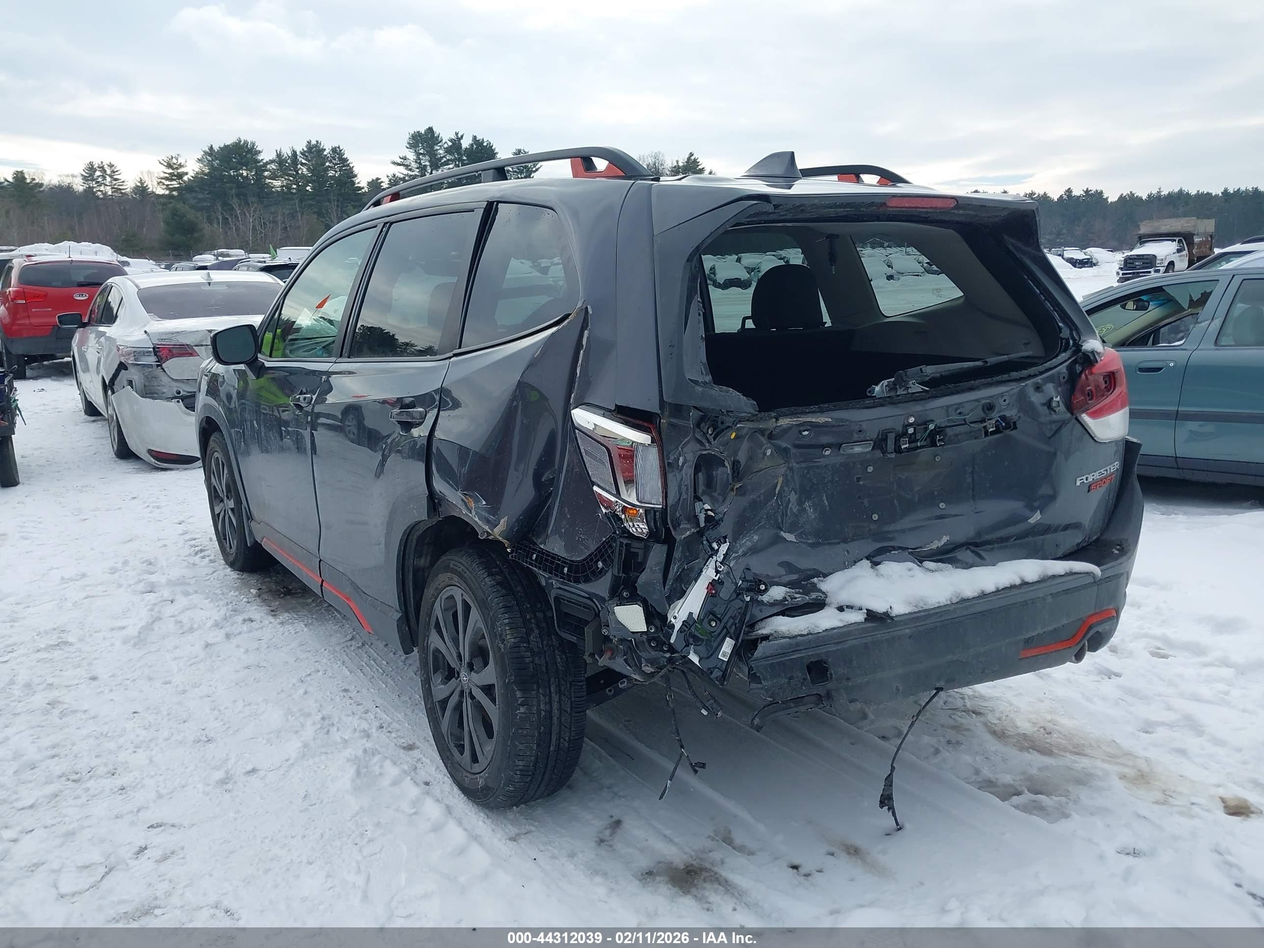 SUBARU FORESTER image 3