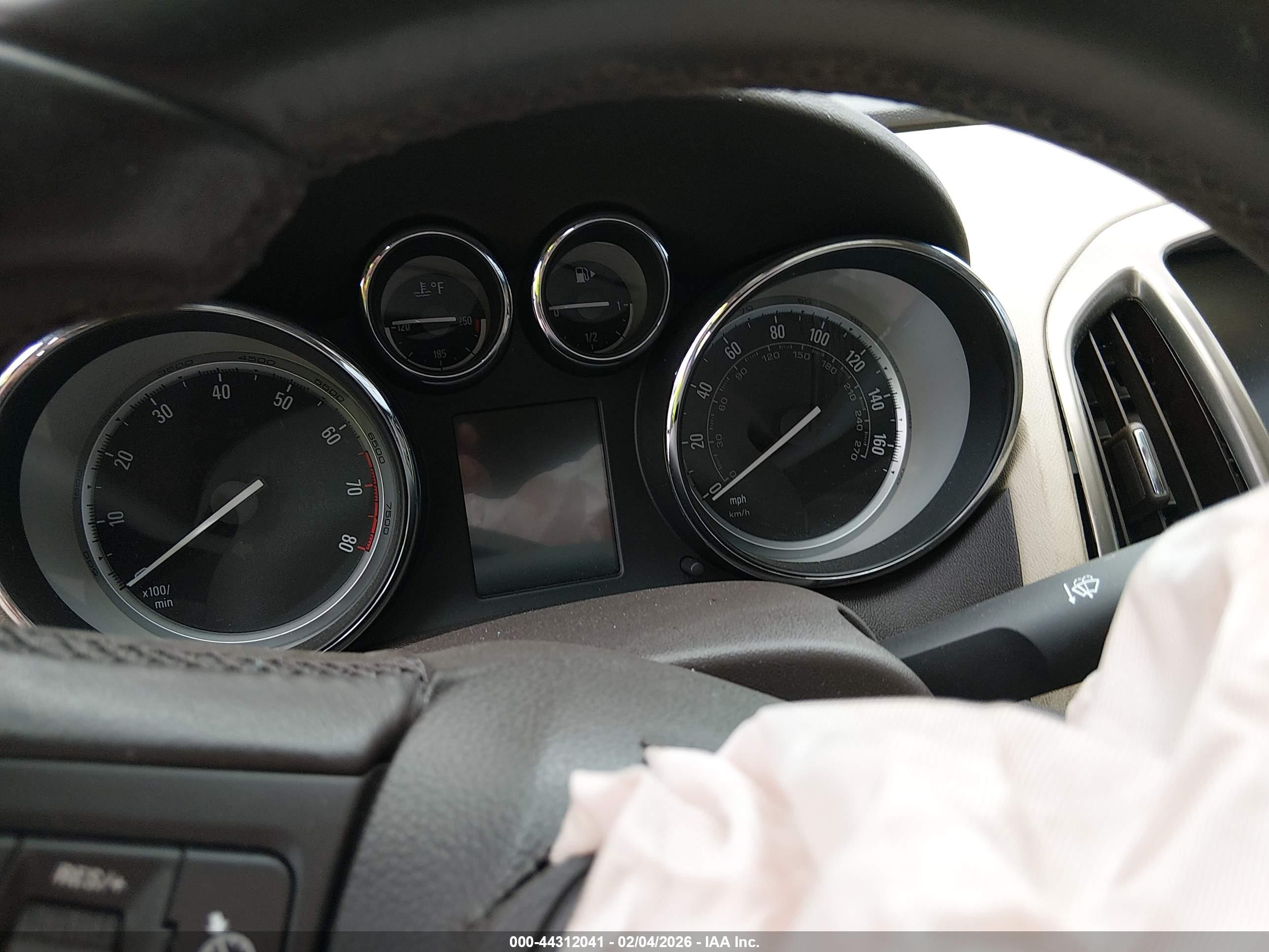 BUICK VERANO image 7