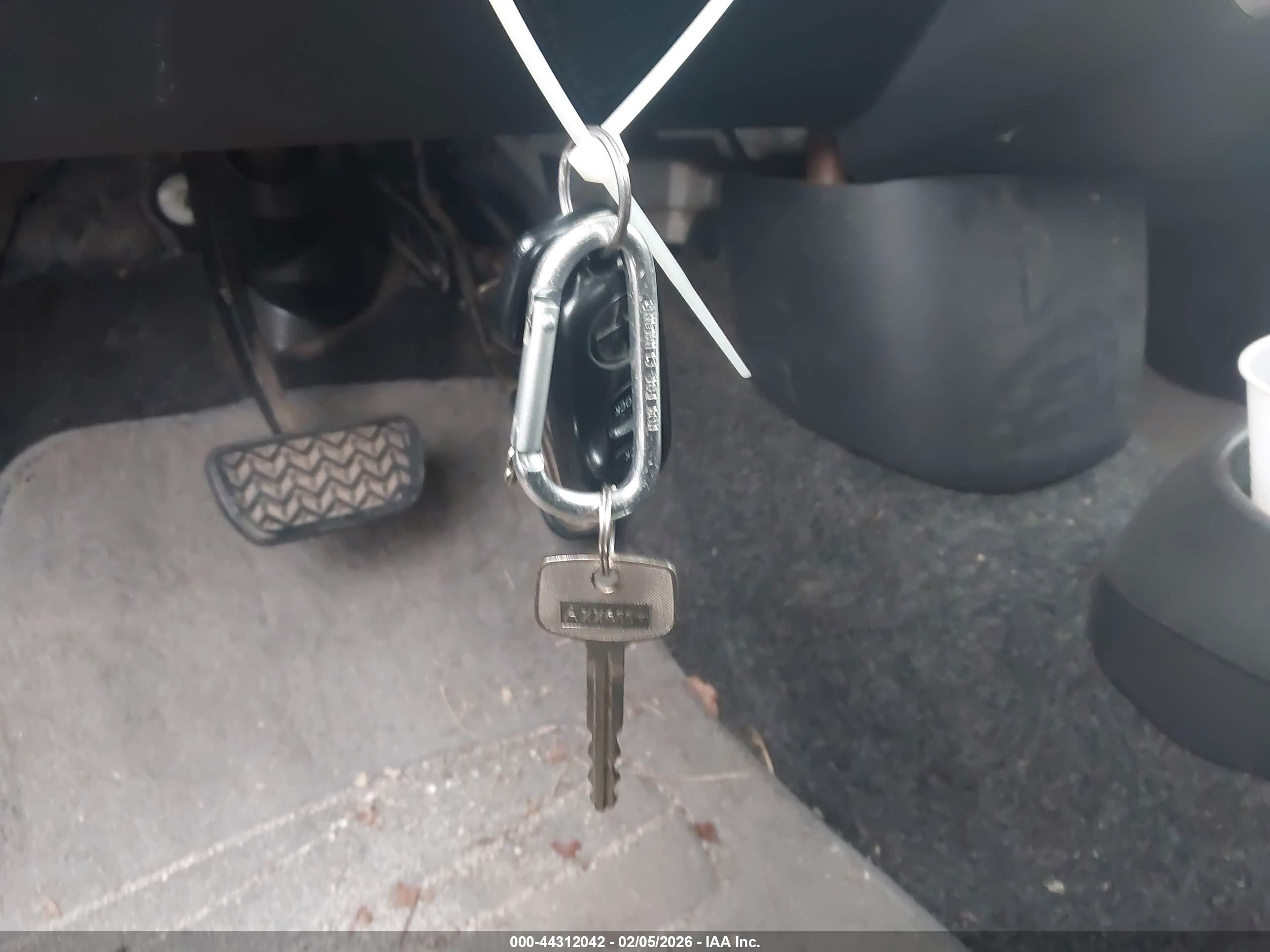 SCION XB image 11